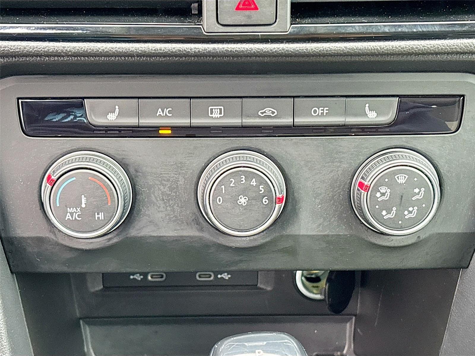 2022 Volkswagen Taos SE