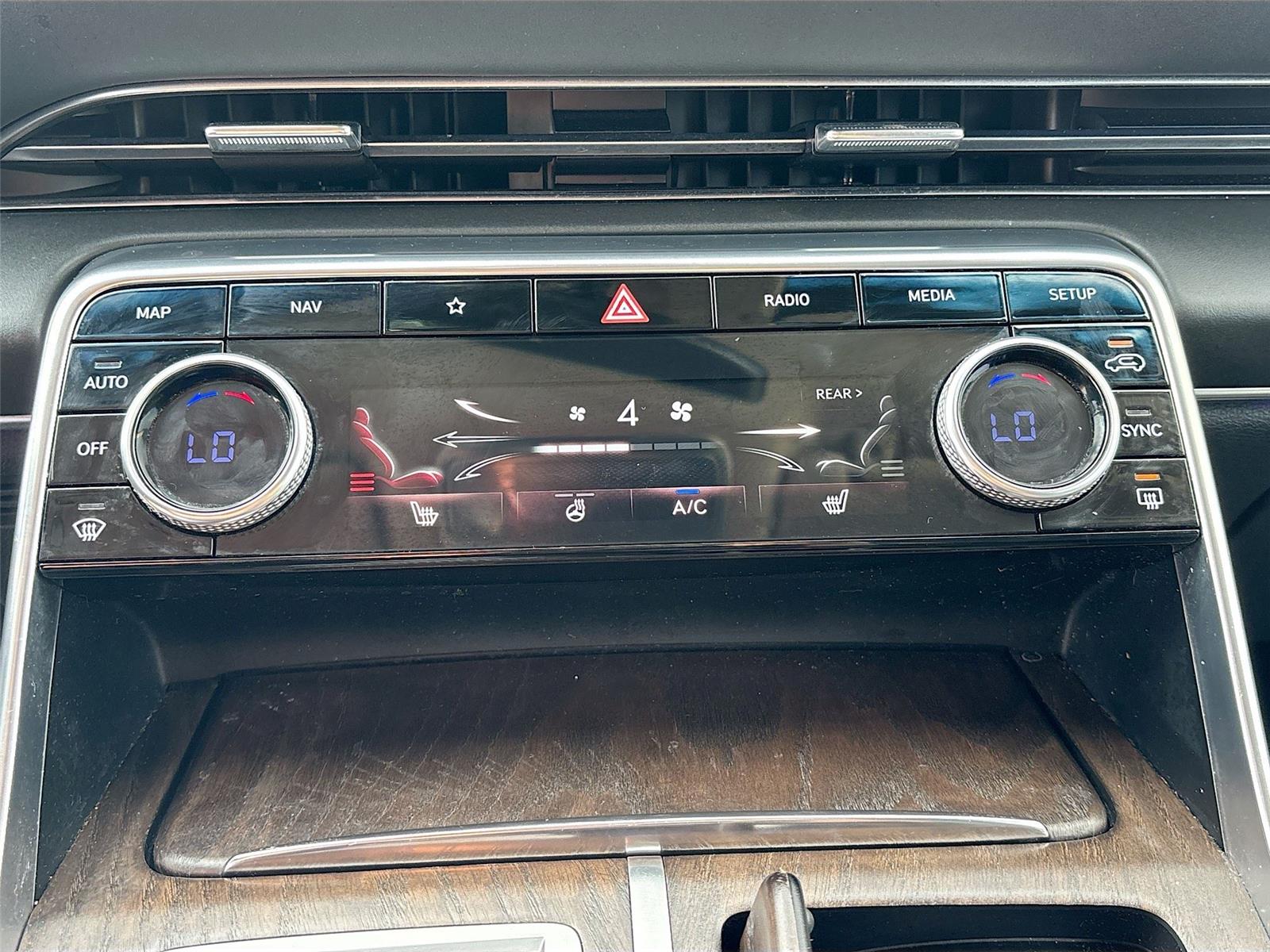 2024 GENESIS GV80 BASE/ADVAN