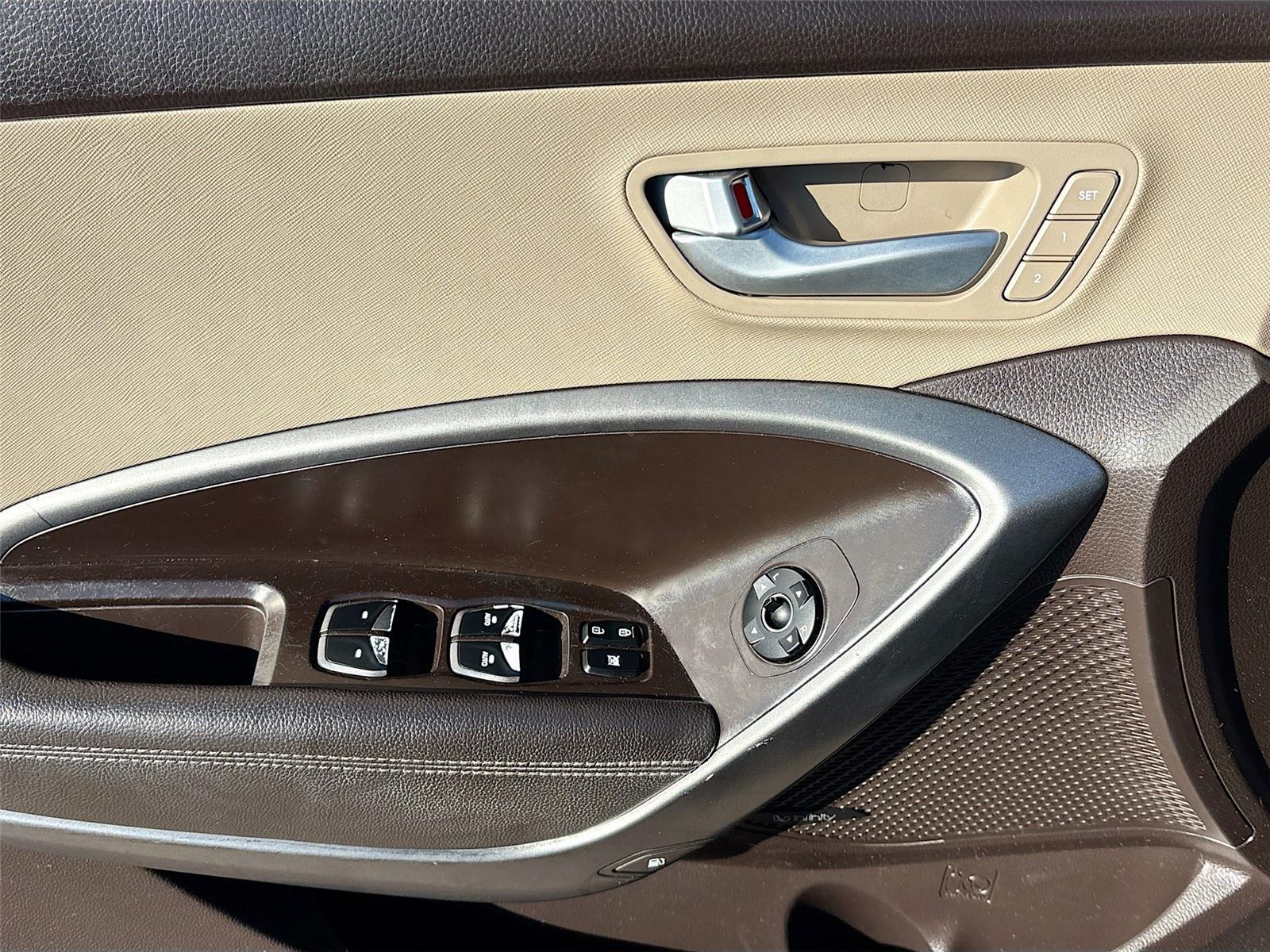 2017 Hyundai Santa Fe Sport 2.0T Ultimate