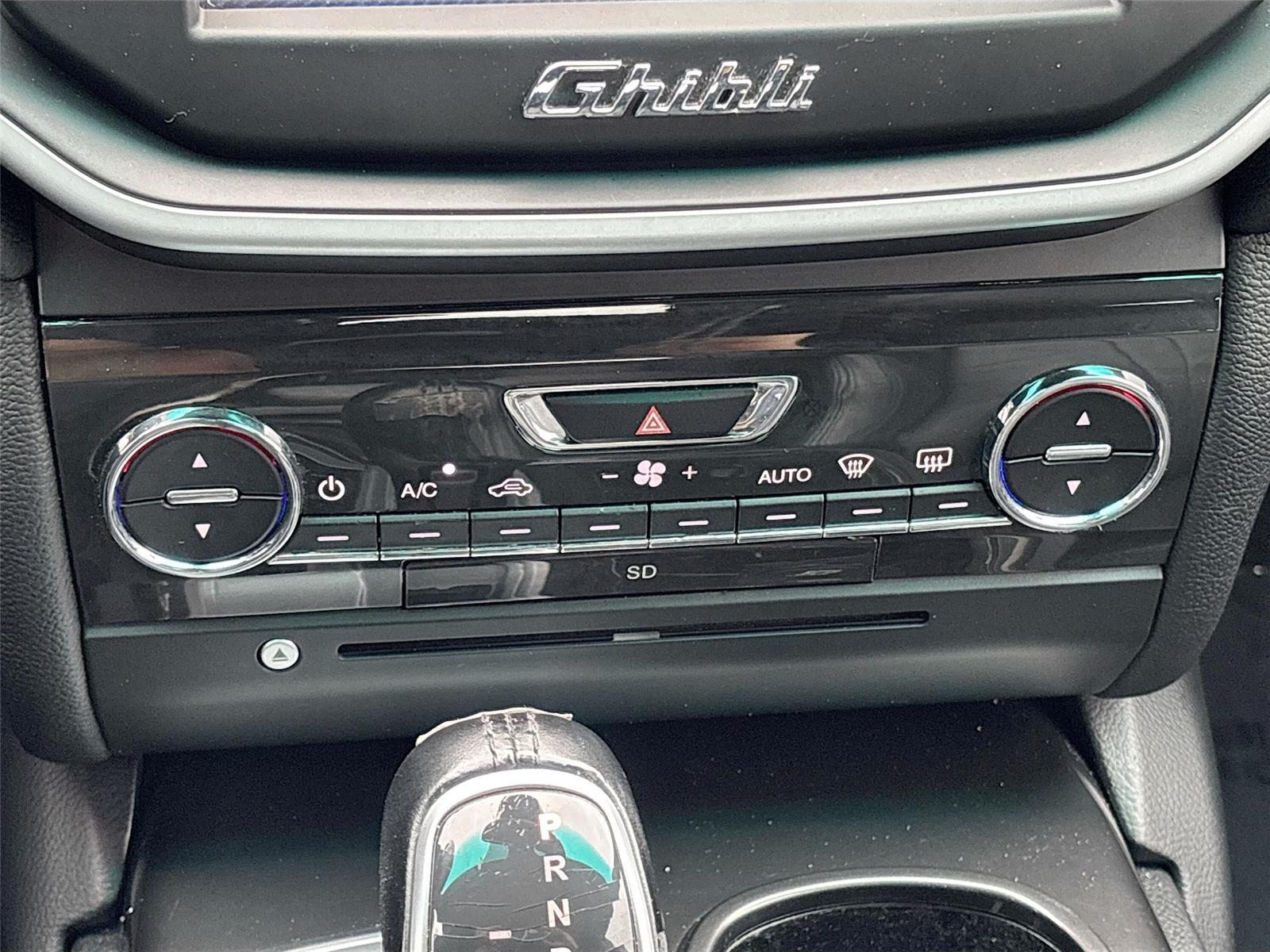 2015 MASERATI GHIBLI