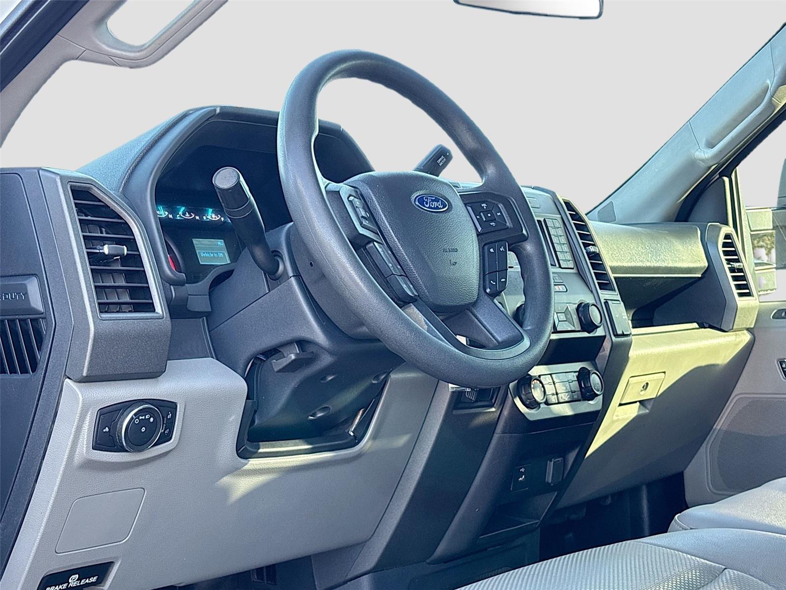 2022 Ford Super Duty F-250 SRW XL