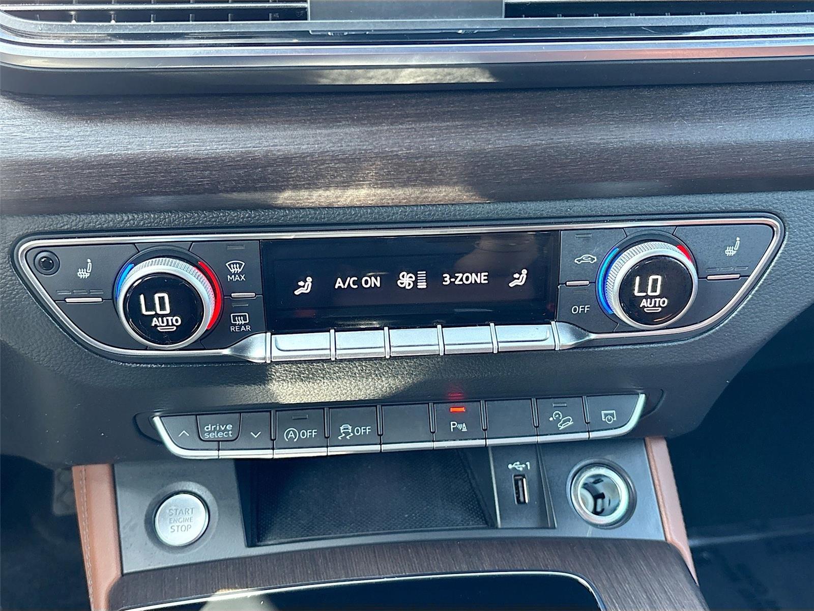 2022 Audi Q5 S line Premium Plus