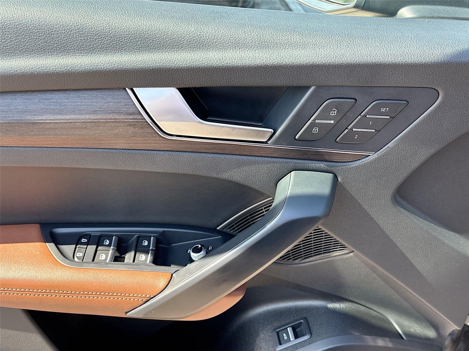 2022 Audi Q5 S line Premium Plus