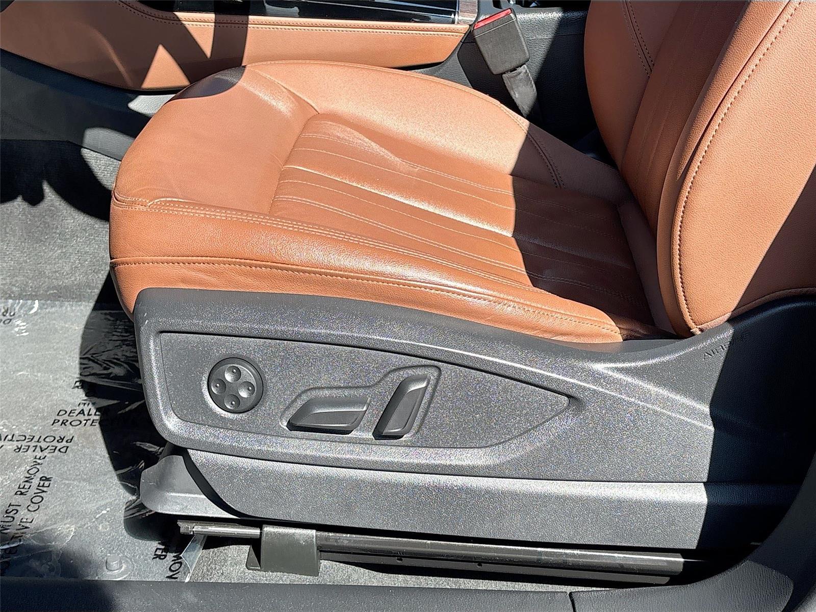 2022 Audi Q5 S line Premium Plus