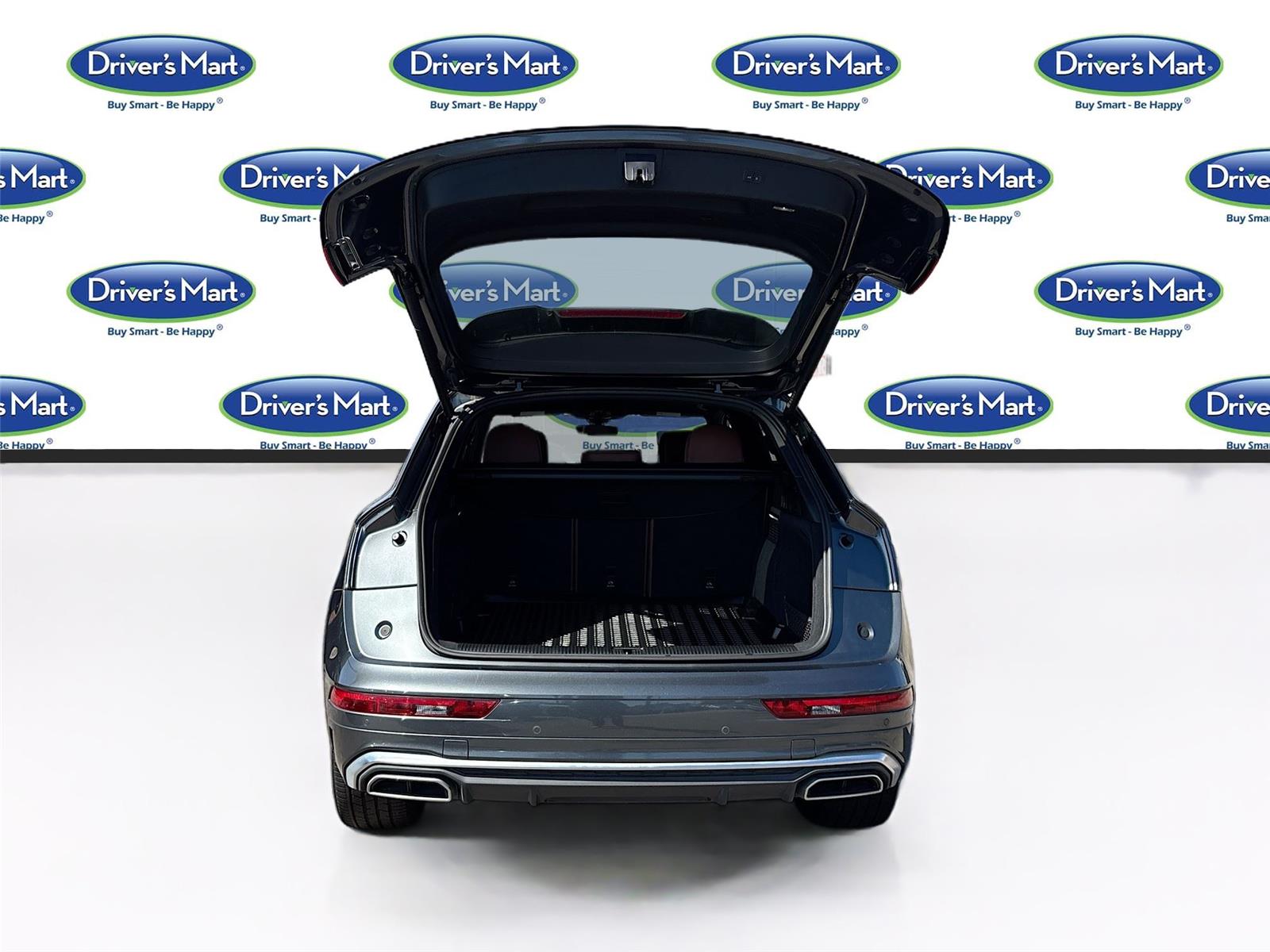 2022 Audi Q5 S line Premium Plus