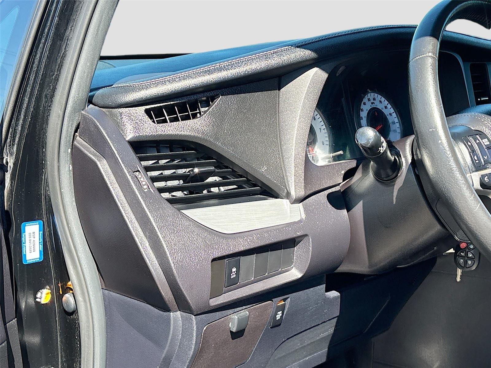 2017 Toyota Sienna SE 8-Passenger