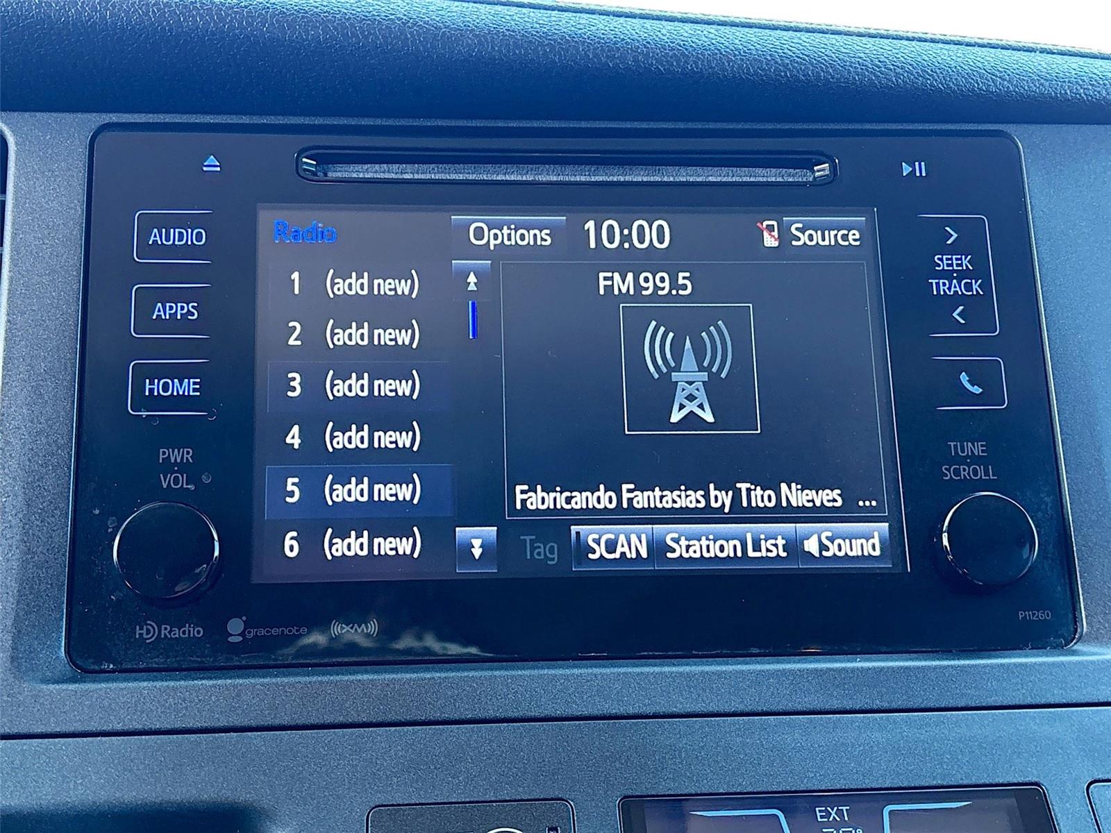 2017 Toyota Sienna SE 8-Passenger