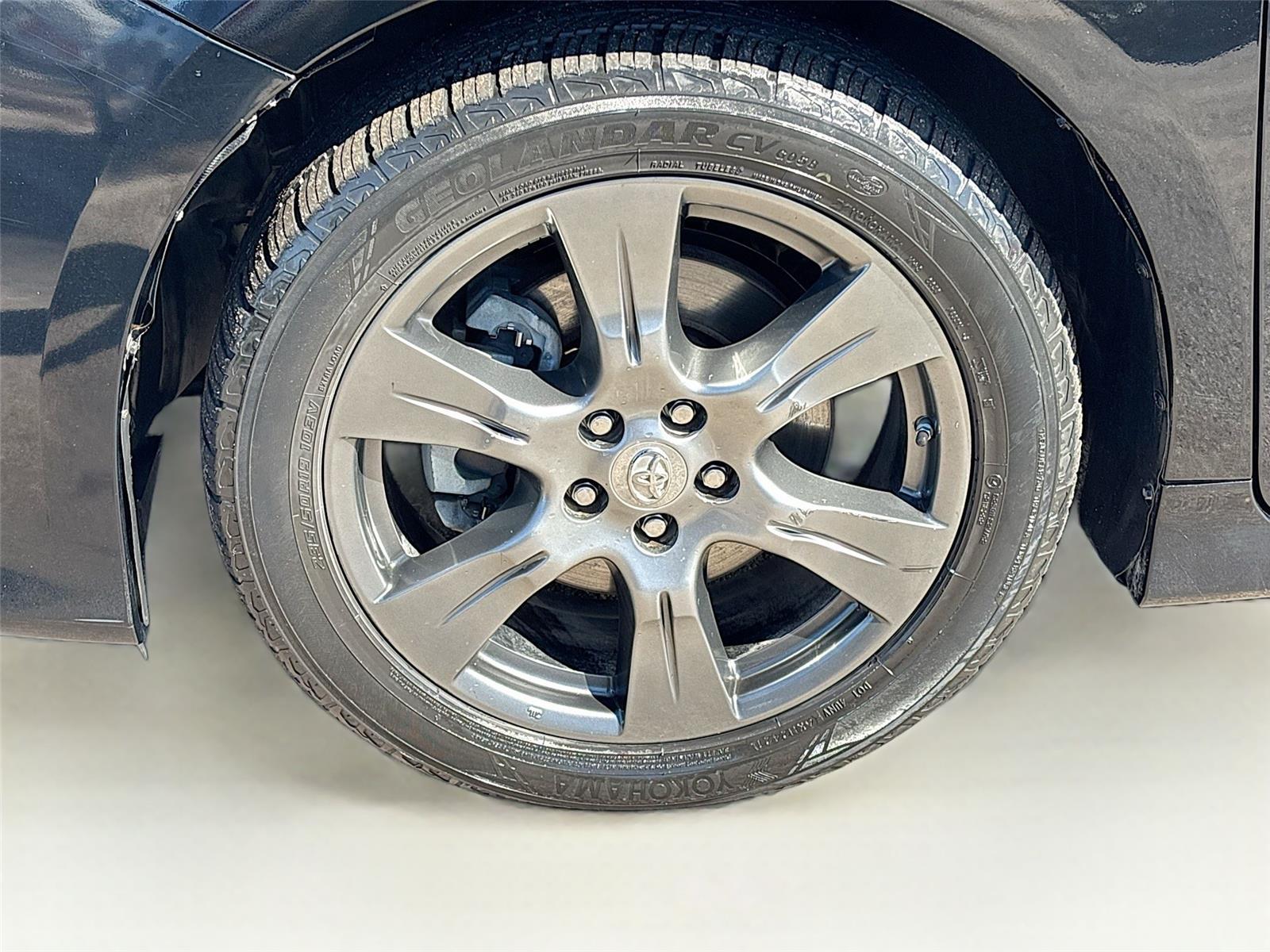 2017 Toyota Sienna SE 8-Passenger