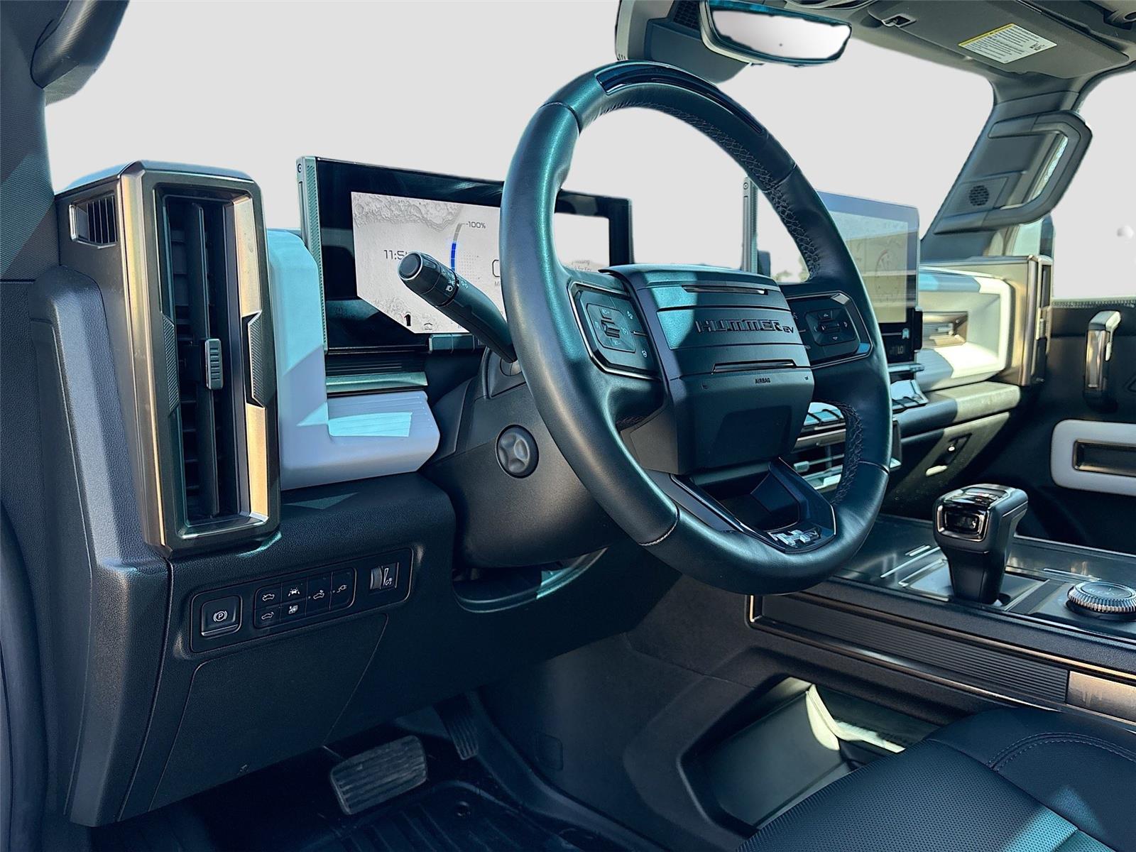 2023 GMC HUMMER PICKUP 3