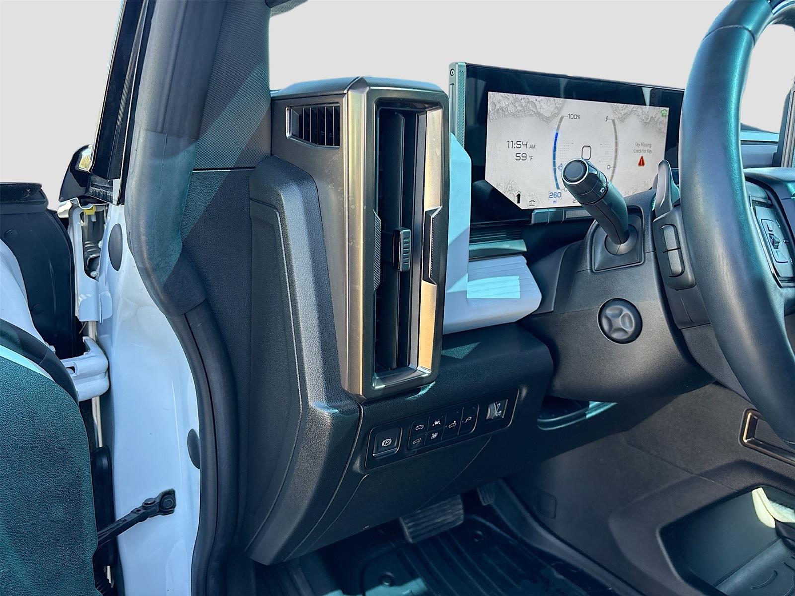 2023 GMC HUMMER PICKUP 3