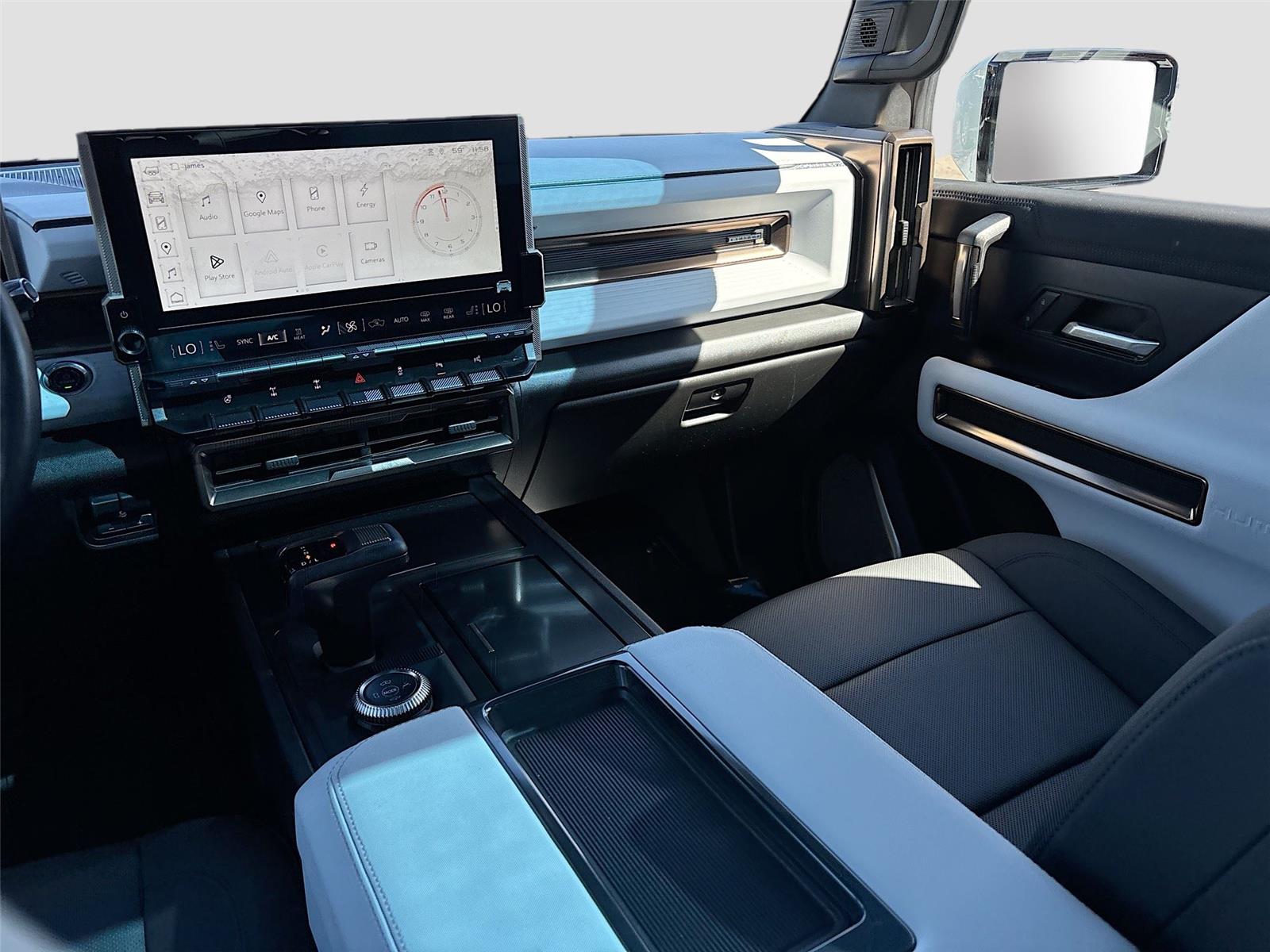 2023 GMC HUMMER PICKUP 3