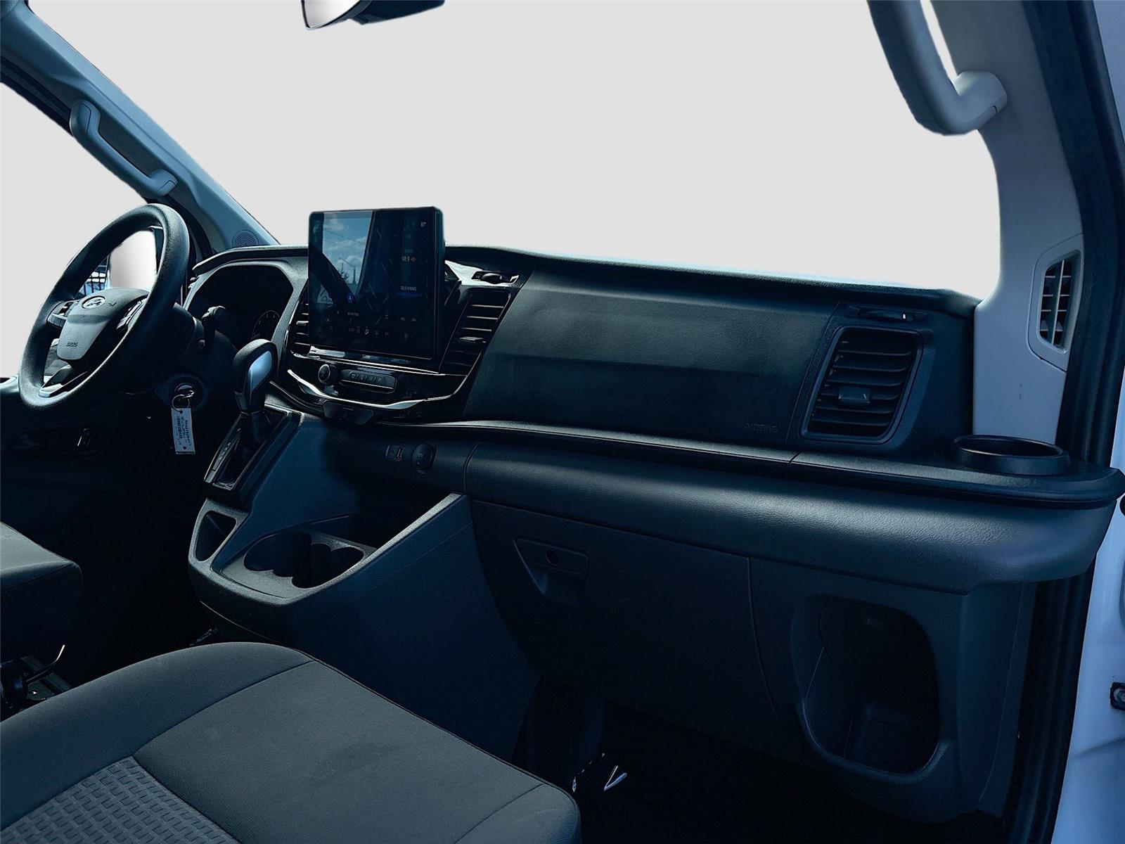 2024 Ford Transit Passenger Wagon XLT