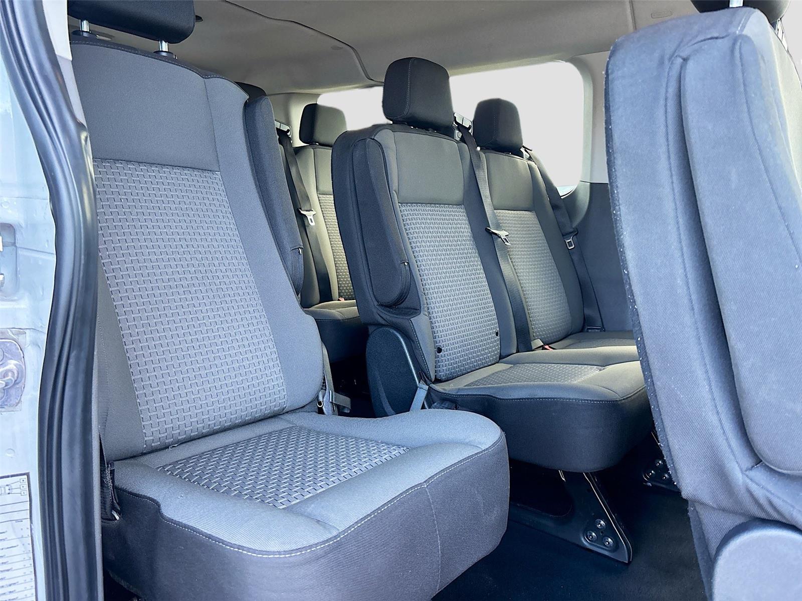 2024 Ford Transit Passenger Wagon XLT