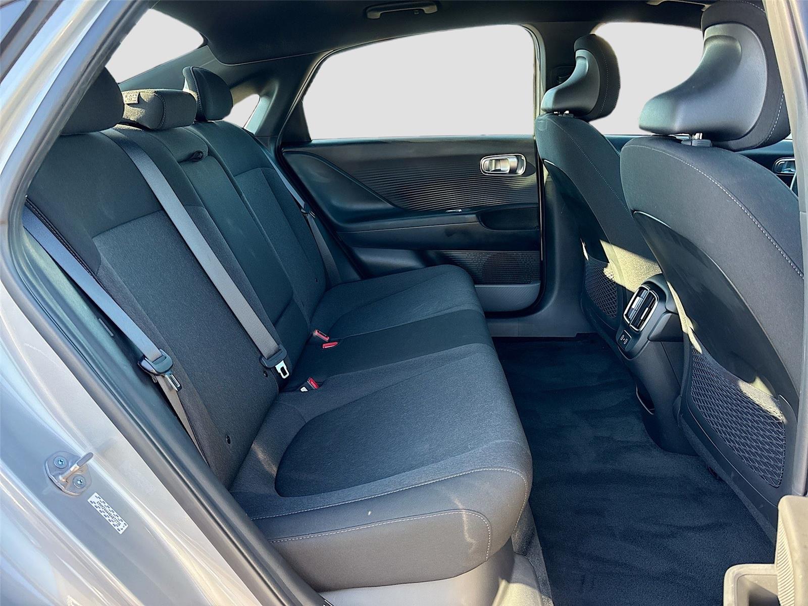 2024 Hyundai IONIQ 6 SE