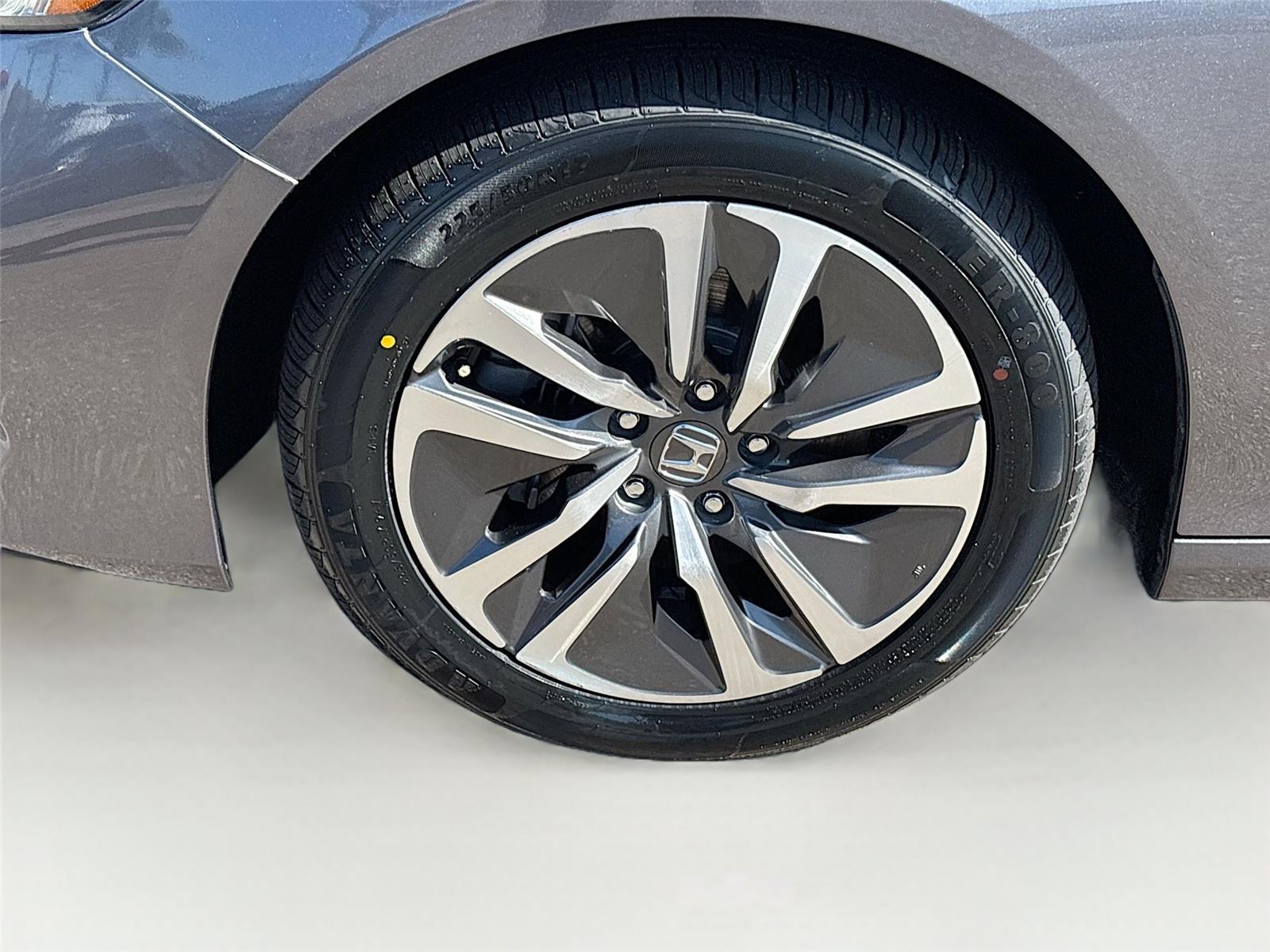 2021 Honda Accord Hybrid EX