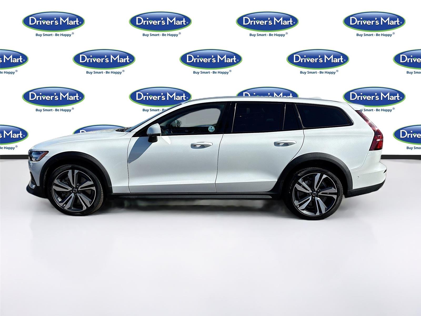 2025 VOLVO V60 CROSS COUNT