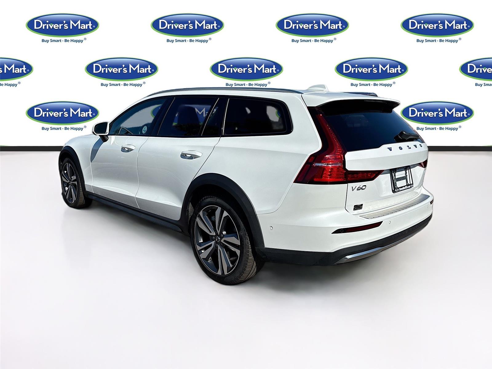 2025 VOLVO V60 CROSS COUNT