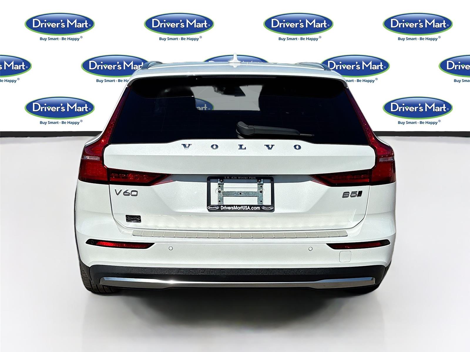 2025 VOLVO V60 CROSS COUNT