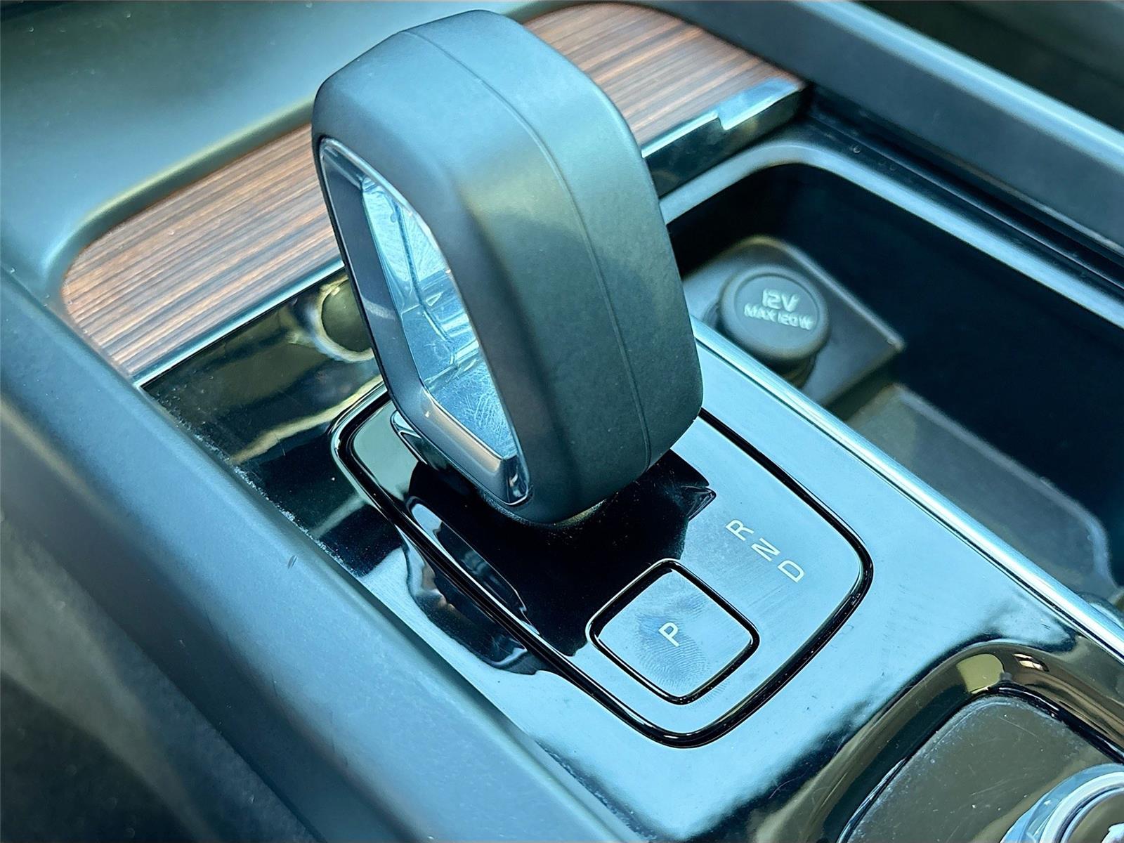 2025 VOLVO V60 CROSS COUNT