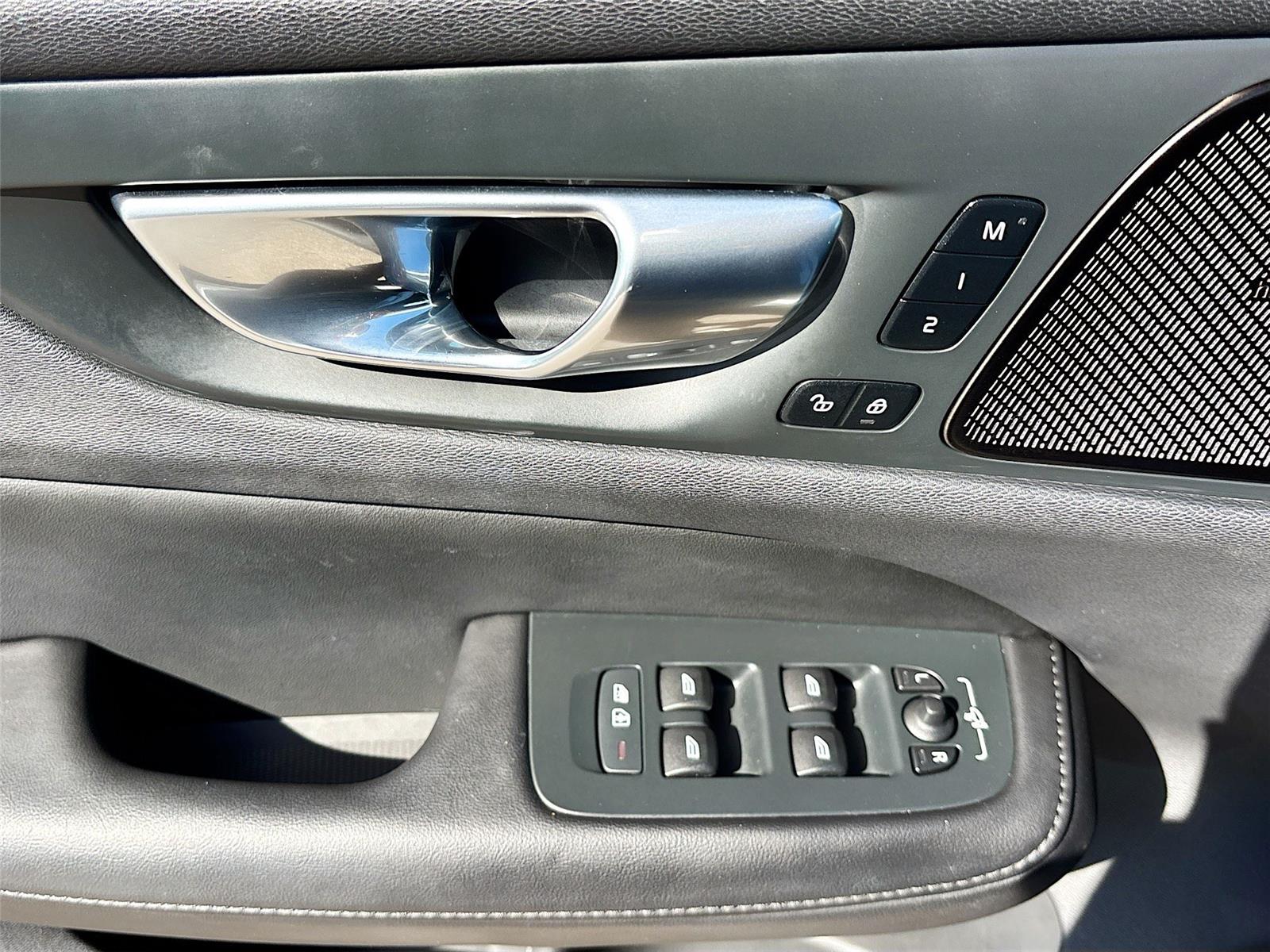 2025 VOLVO V60 CROSS COUNT