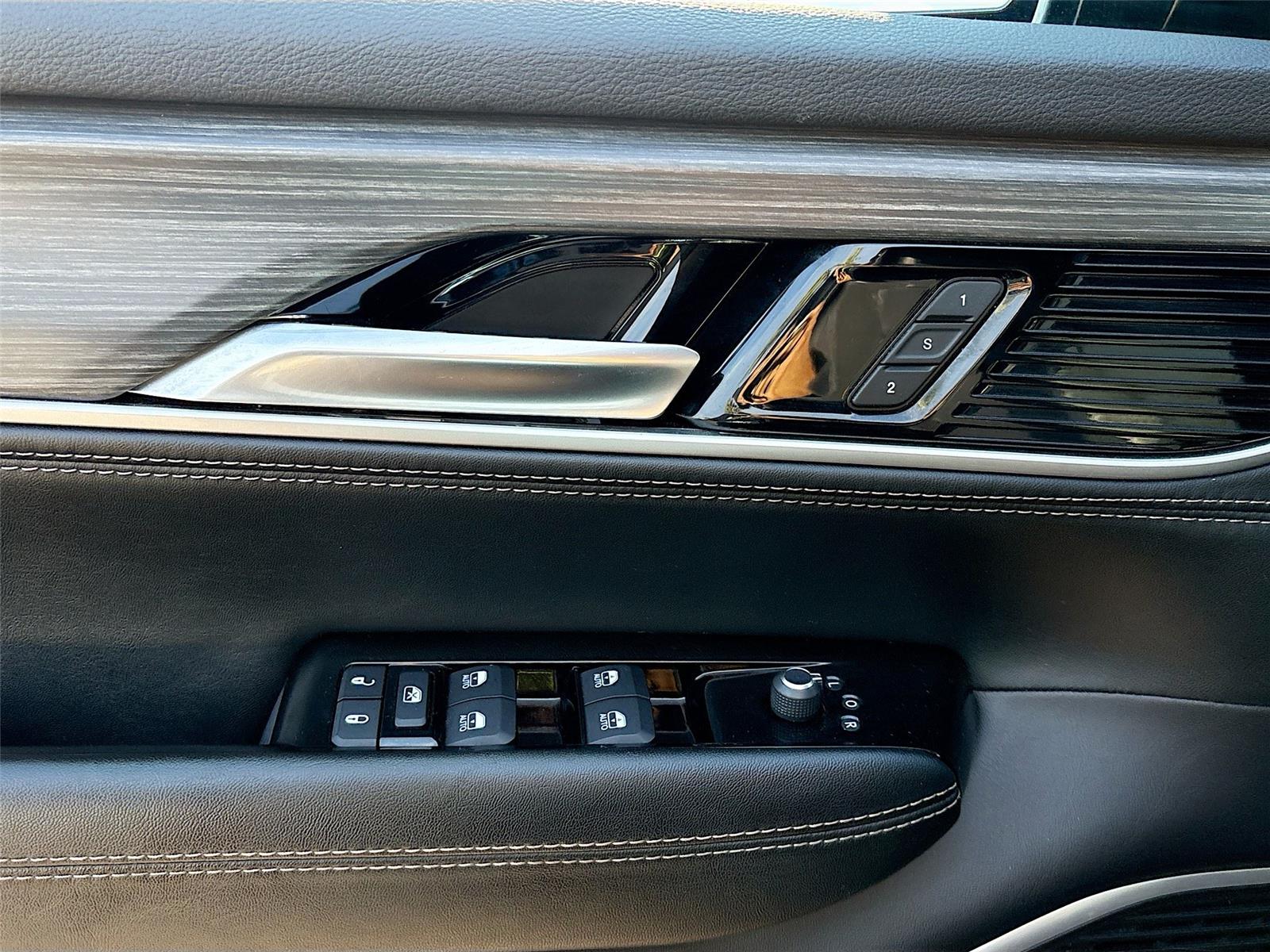 2024 Jeep Wagoneer L Series II