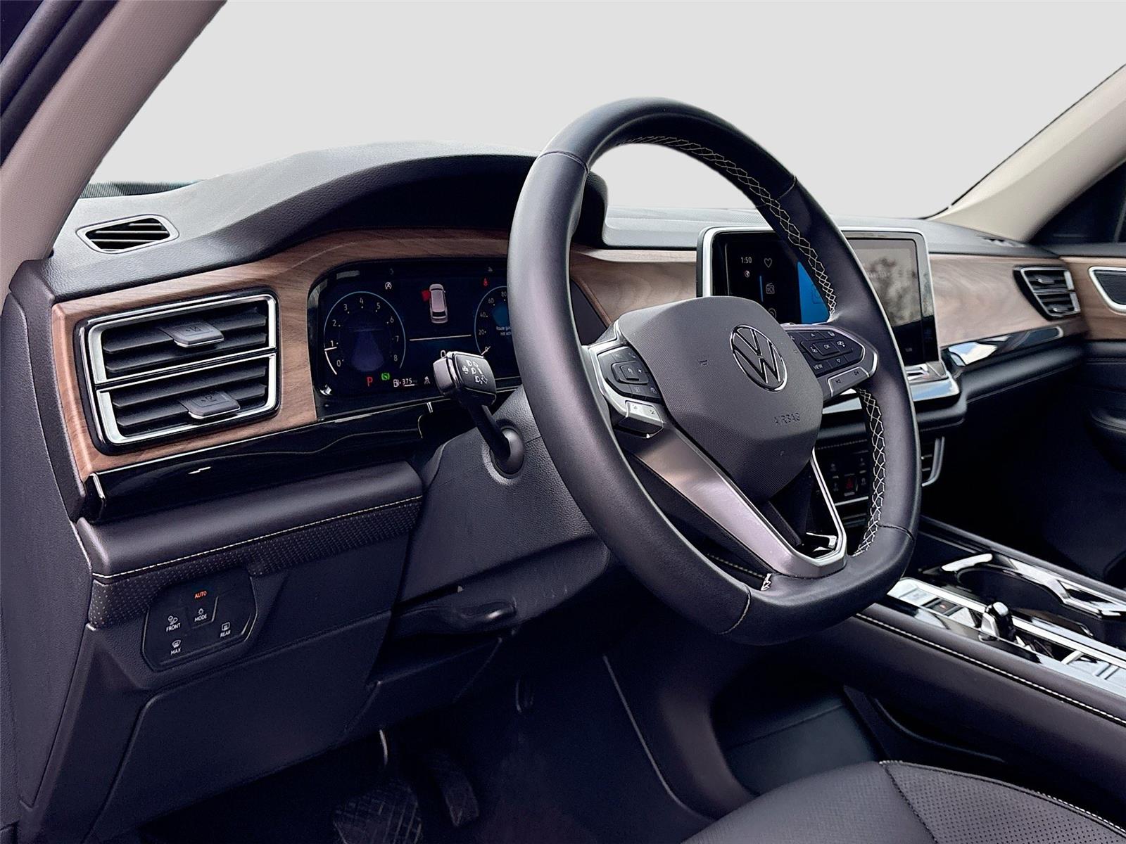 2025 VOLKSWAGEN ATLAS SE