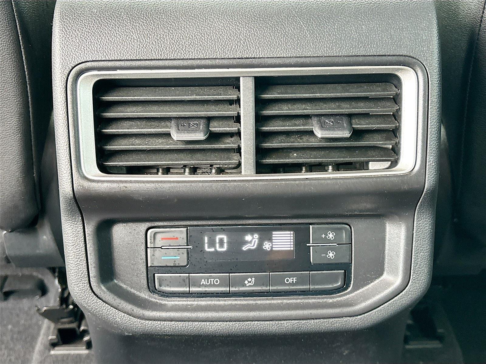 2025 VOLKSWAGEN ATLAS SE