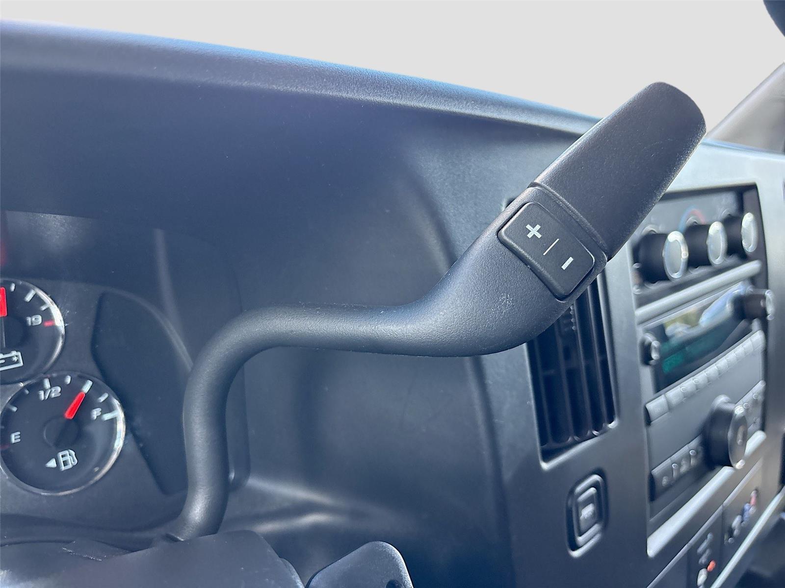 2023 Chevrolet Express Cargo Van