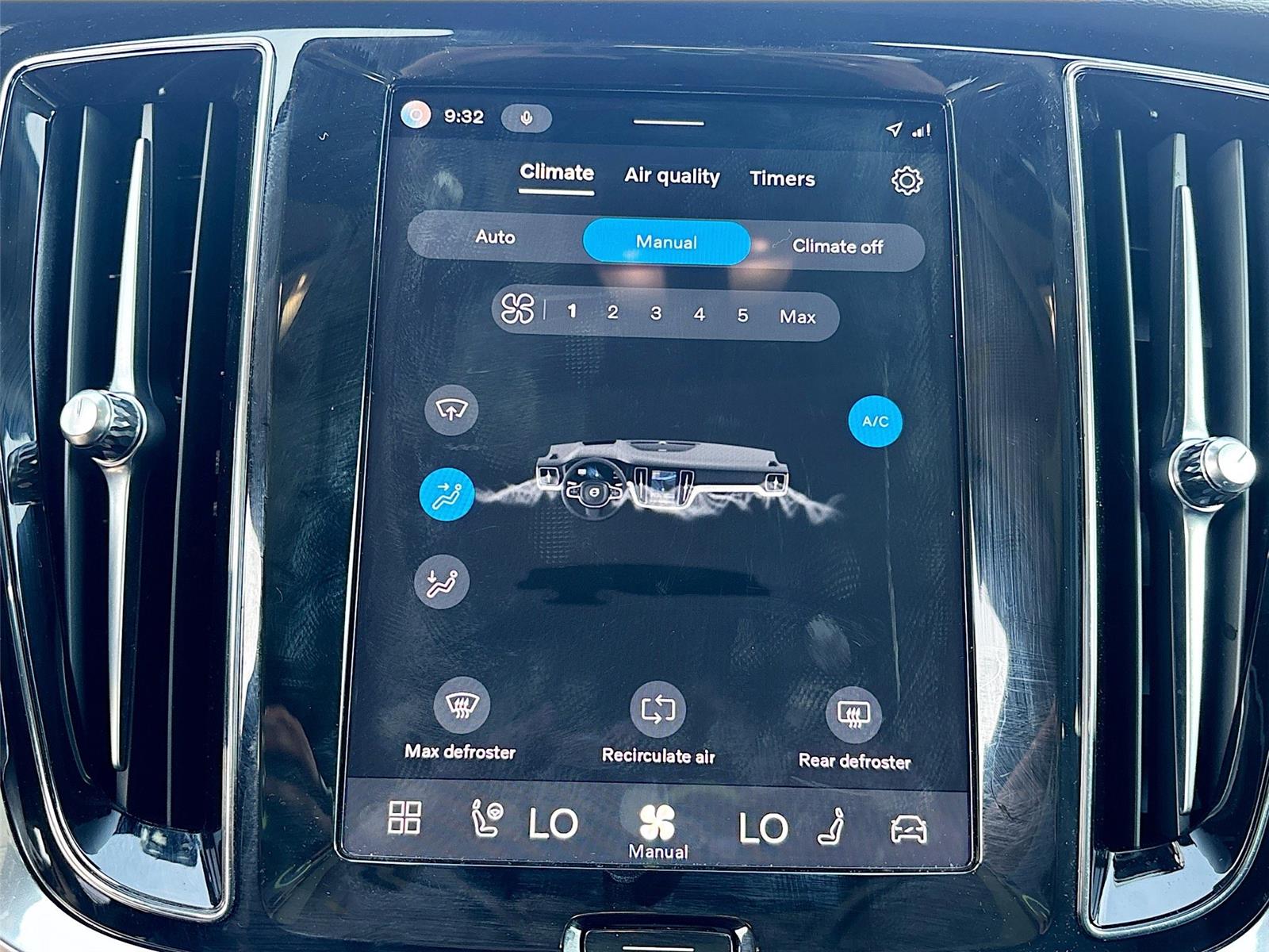 2025 Volvo V60 Cross Country Plus