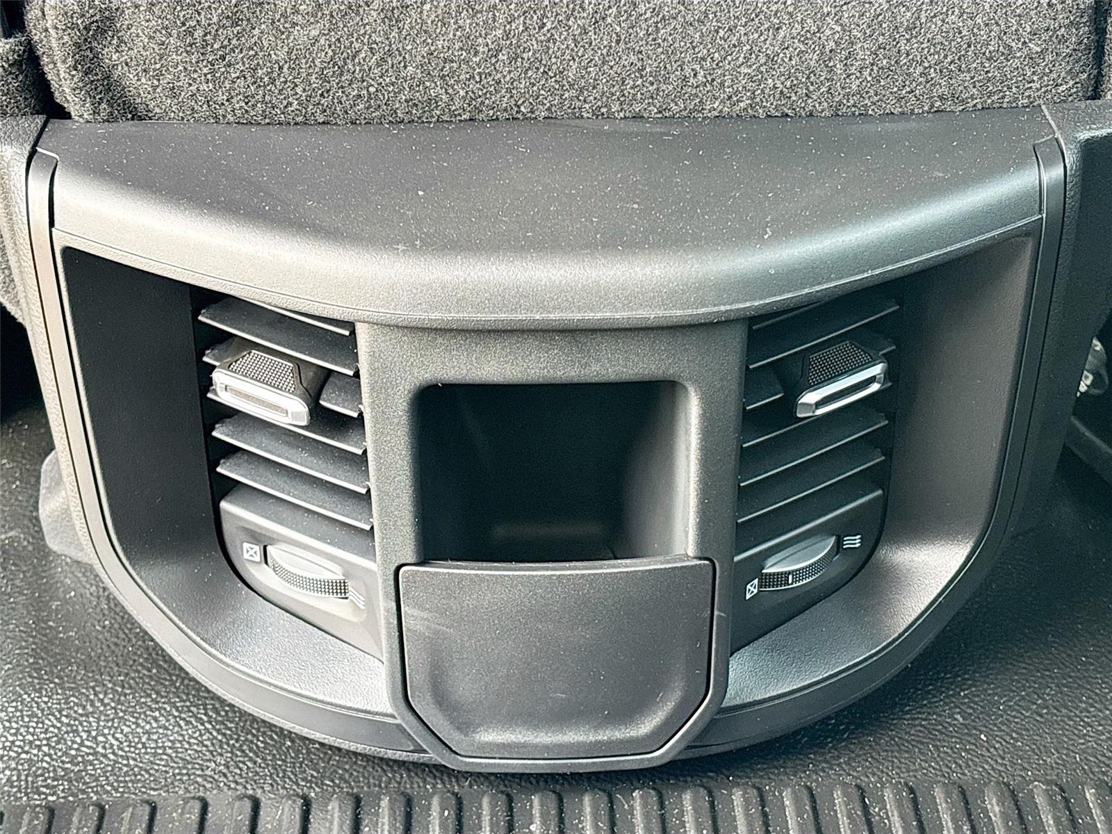 2024 Ram 3500 Chassis Cab Tradesman