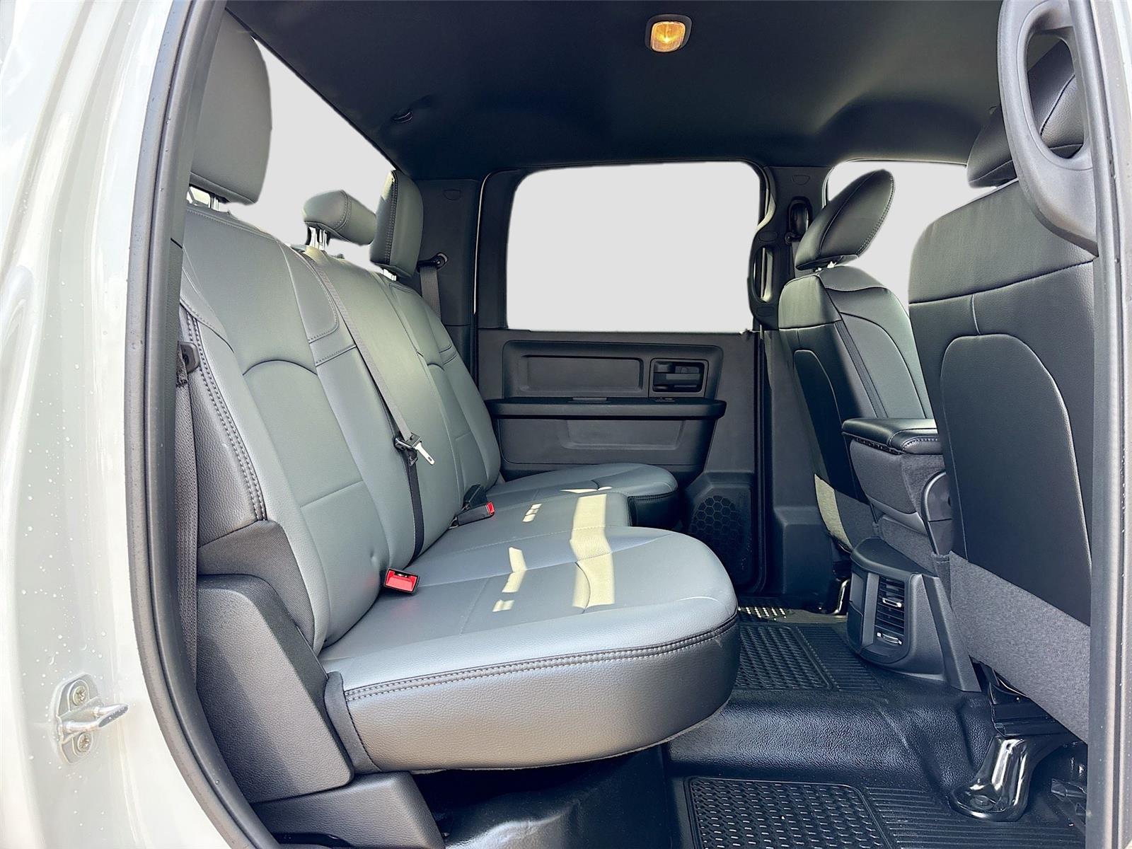 2024 Ram 3500 Chassis Cab Tradesman