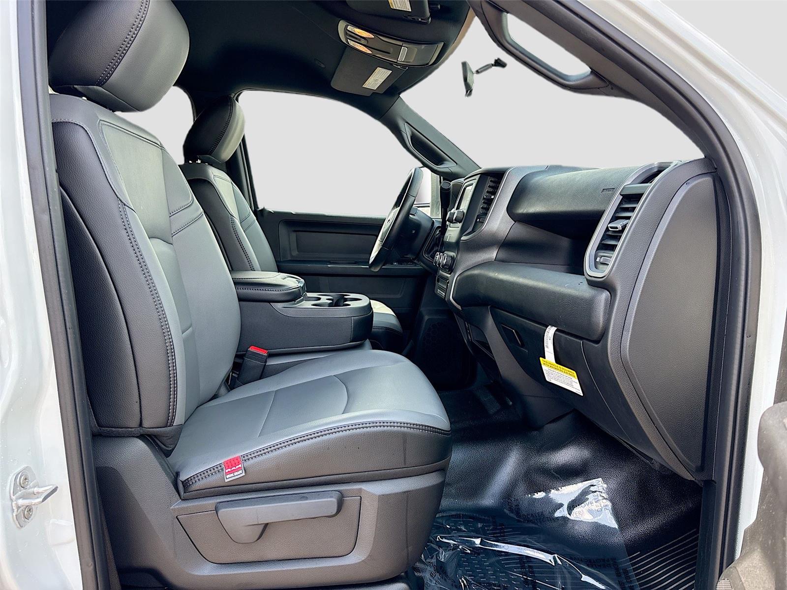 2024 Ram 3500 Chassis Cab Tradesman