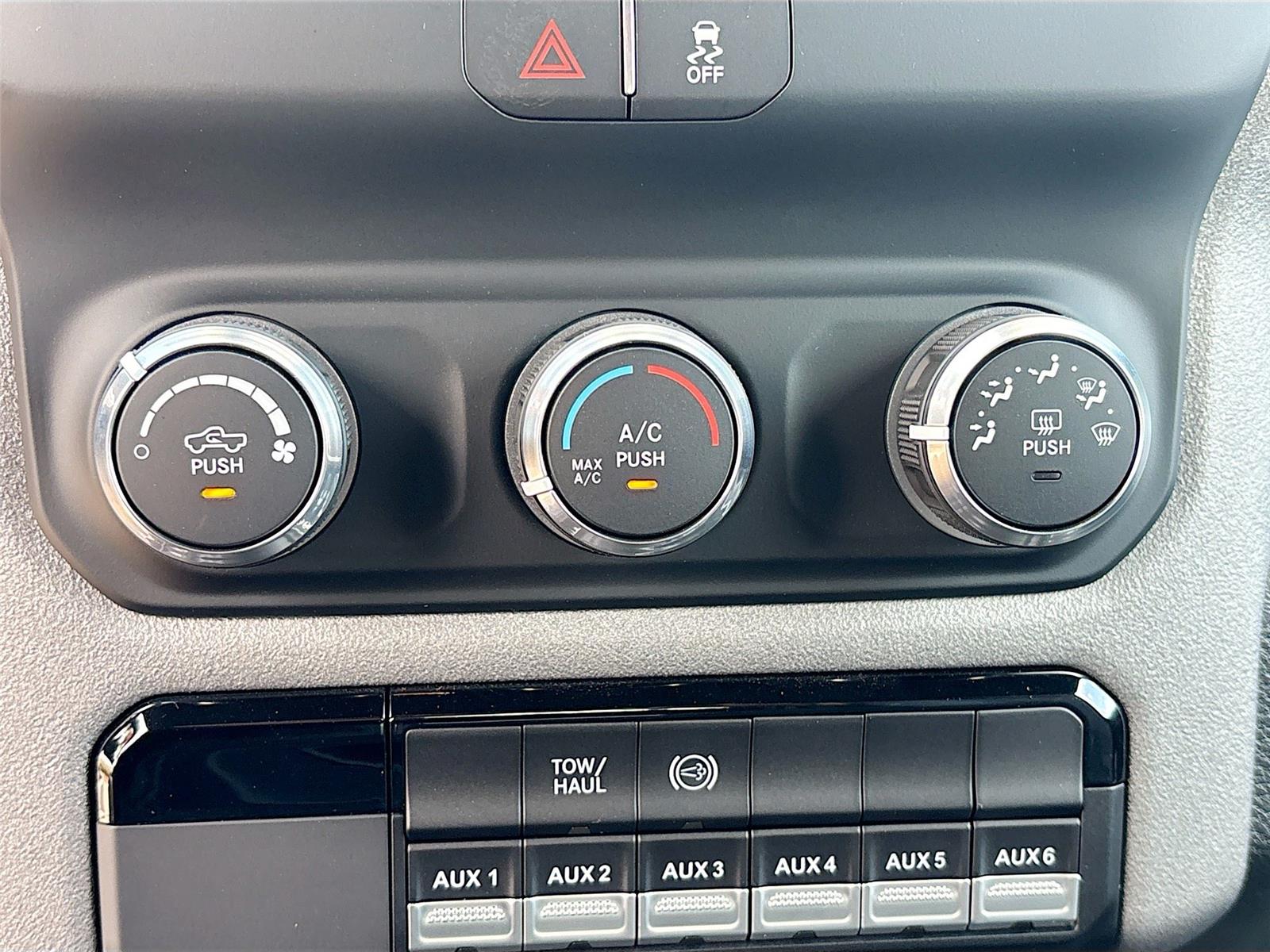 2024 Ram 3500 Chassis Cab Tradesman