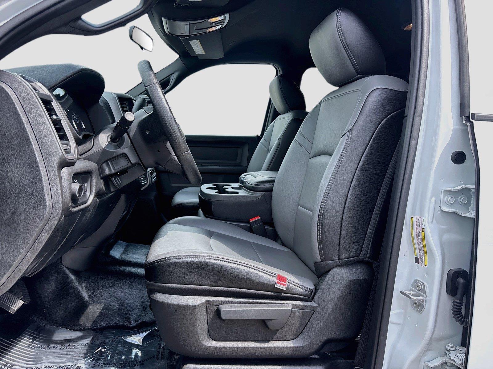 2024 Ram 3500 Chassis Cab Tradesman