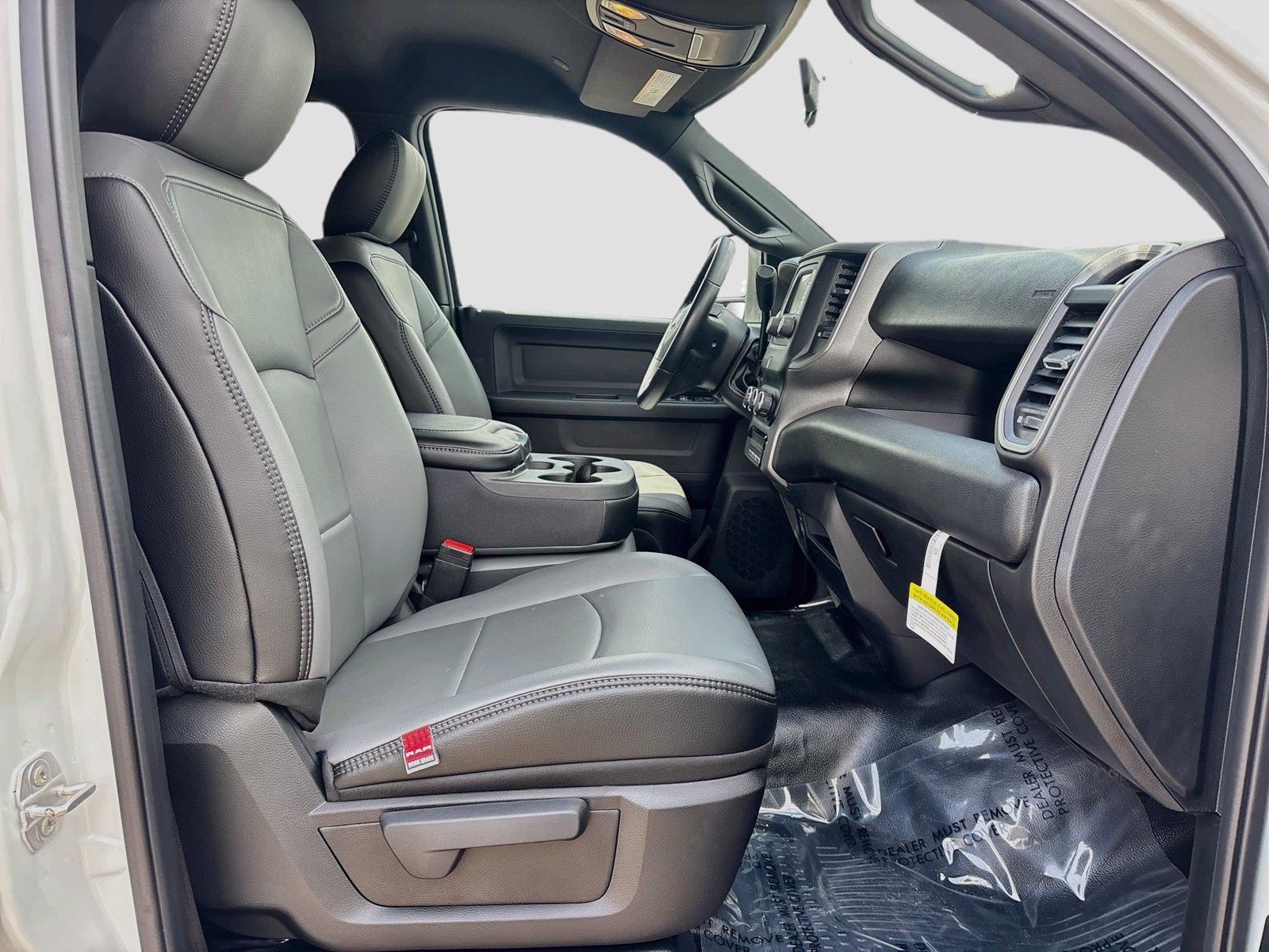 2024 Ram 3500 Chassis Cab Tradesman