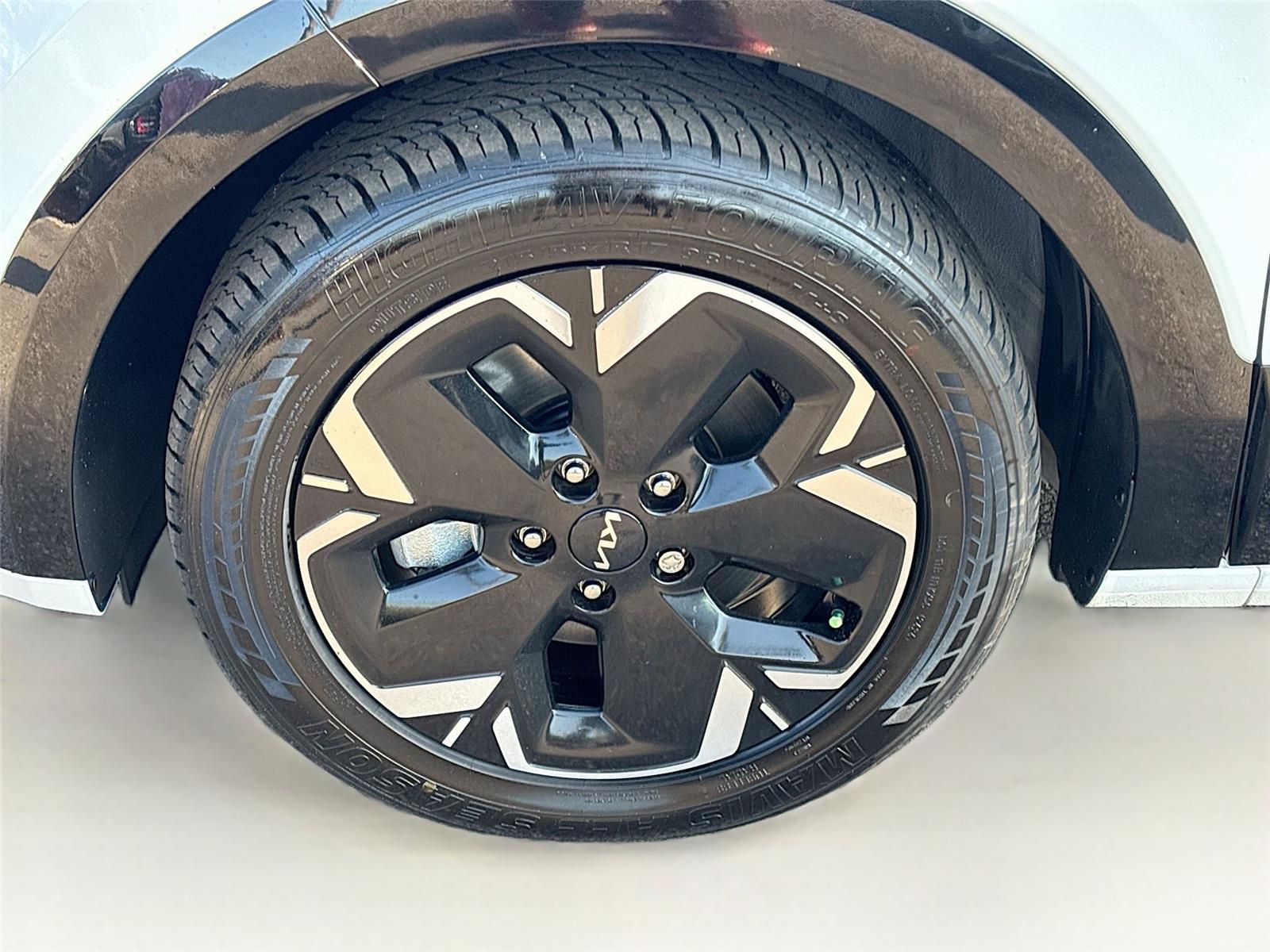 2023 Kia Niro EV Wind