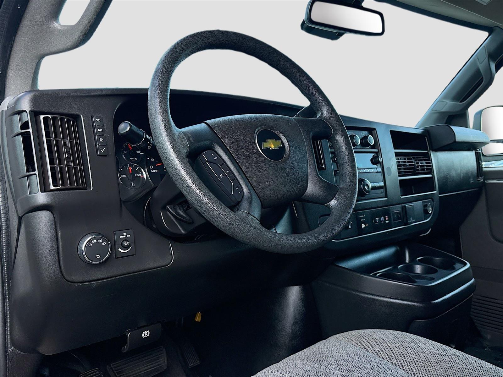 2020 Chevrolet Express Passenger LT