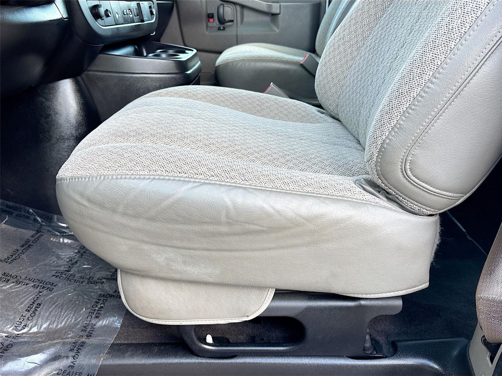 2020 Chevrolet Express Passenger LT