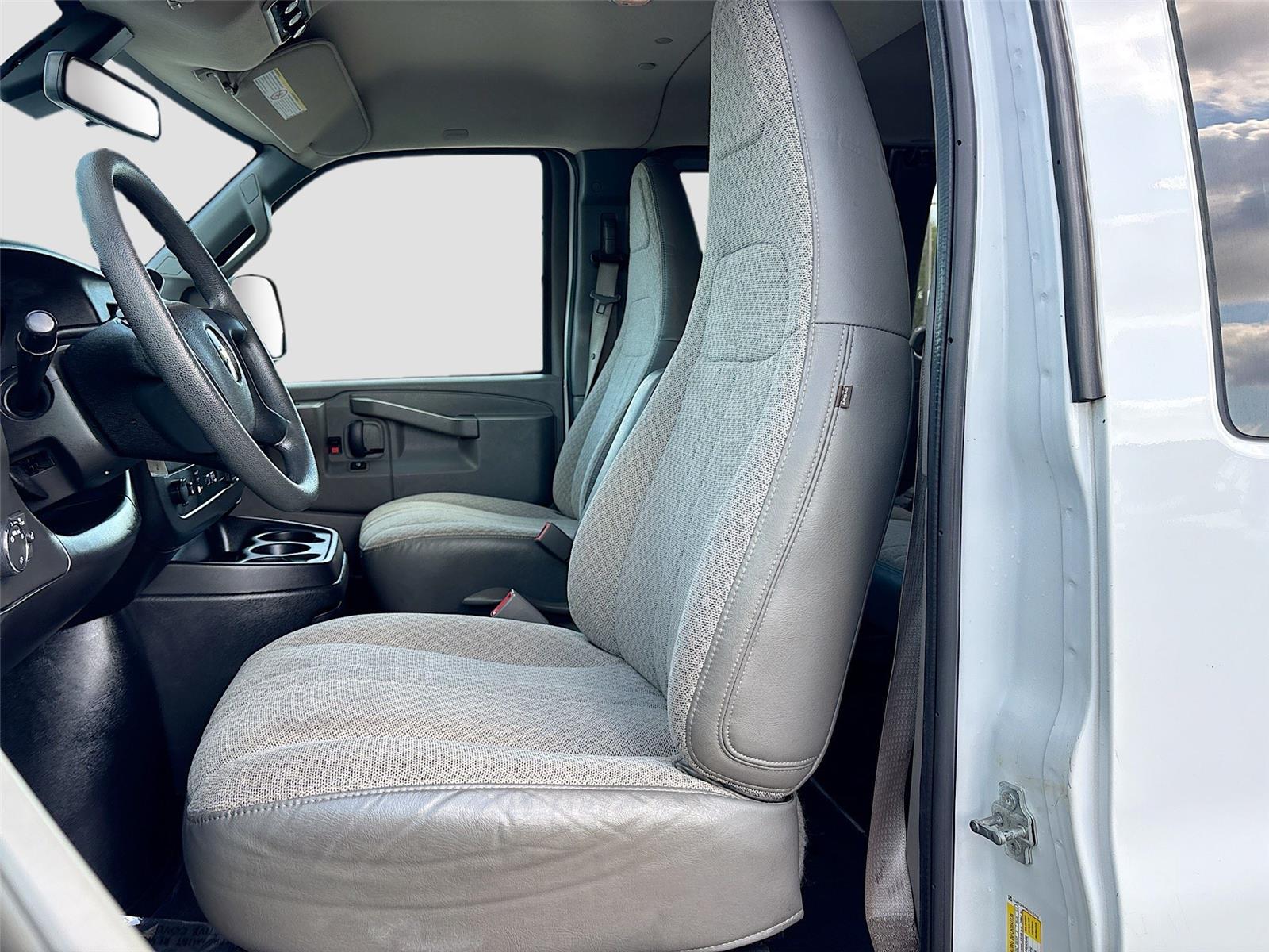 2020 Chevrolet Express Passenger LT