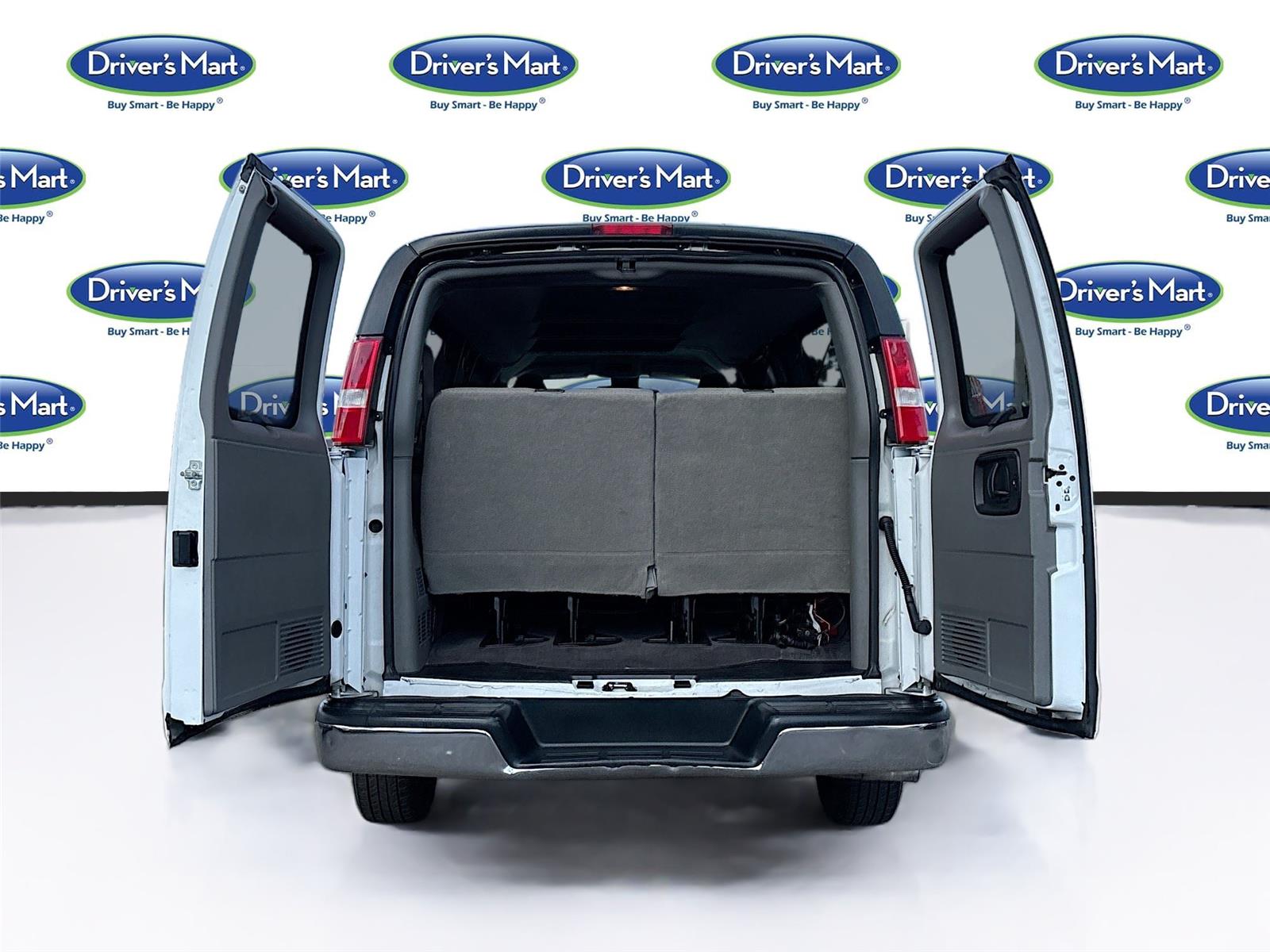 2020 Chevrolet Express Passenger LT