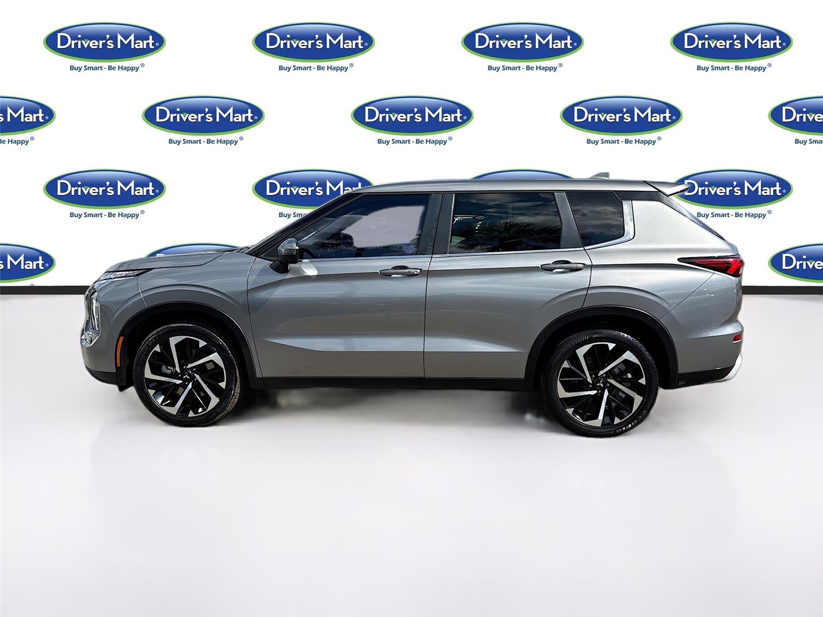 2022 Mitsubishi Outlander SE