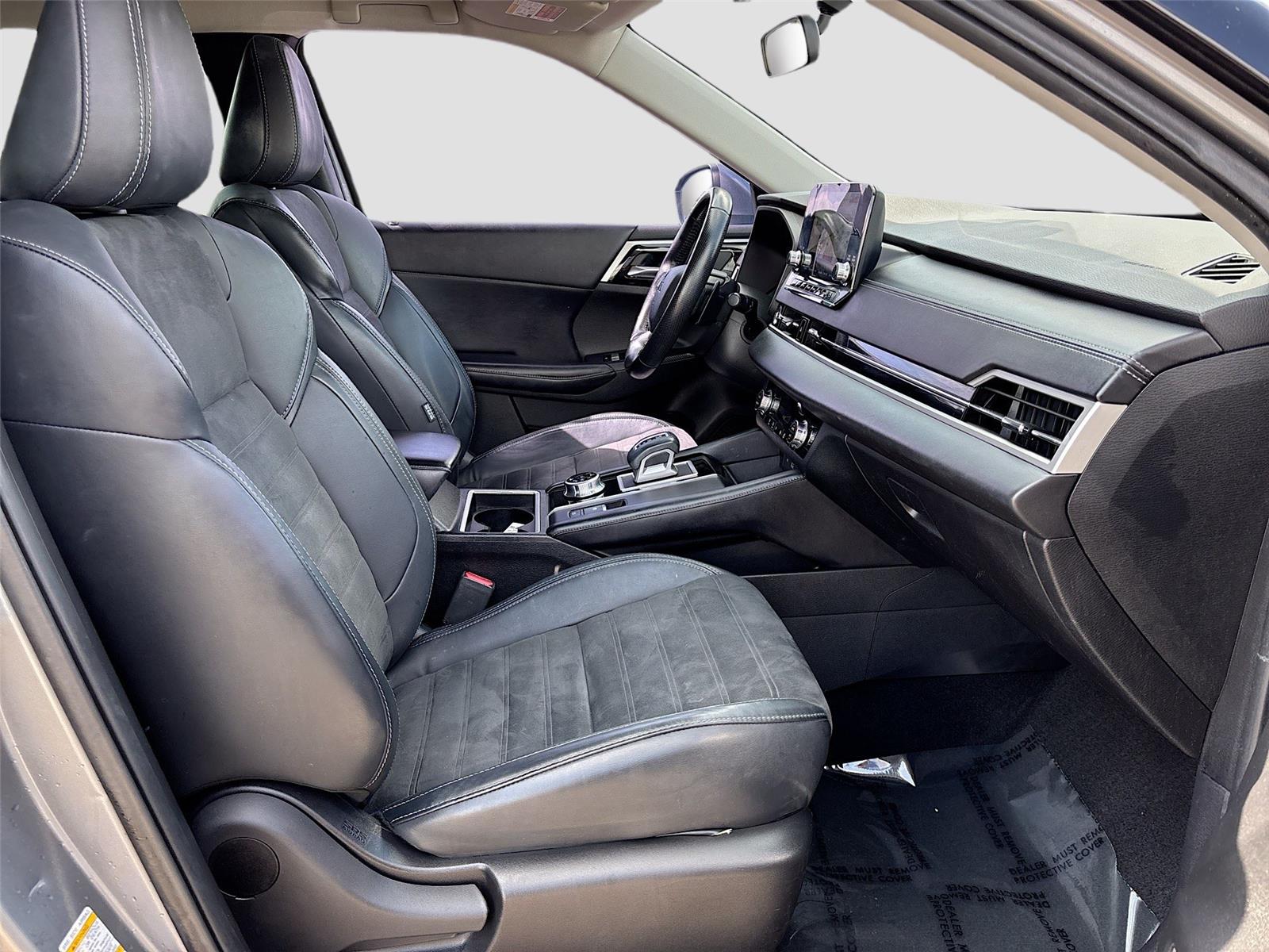 2022 Mitsubishi Outlander SE