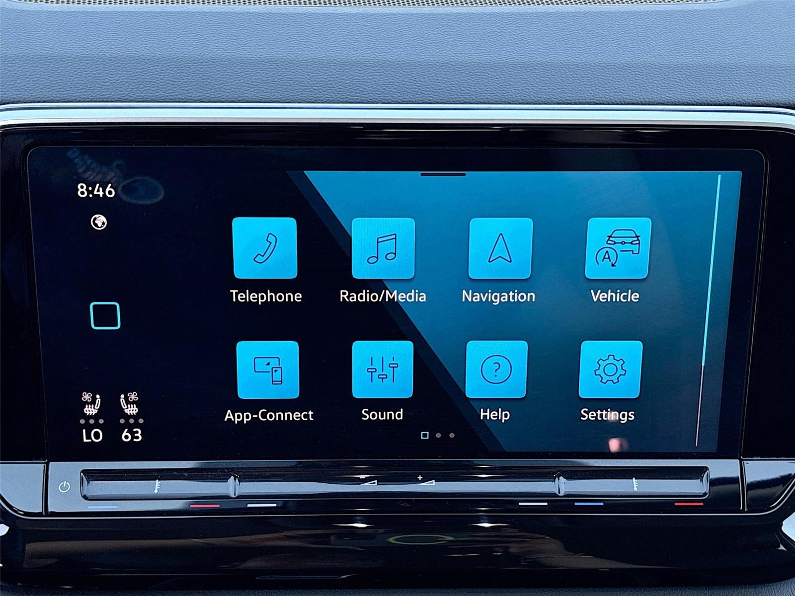 2025 Volkswagen Atlas 2.0T SE w/Technology