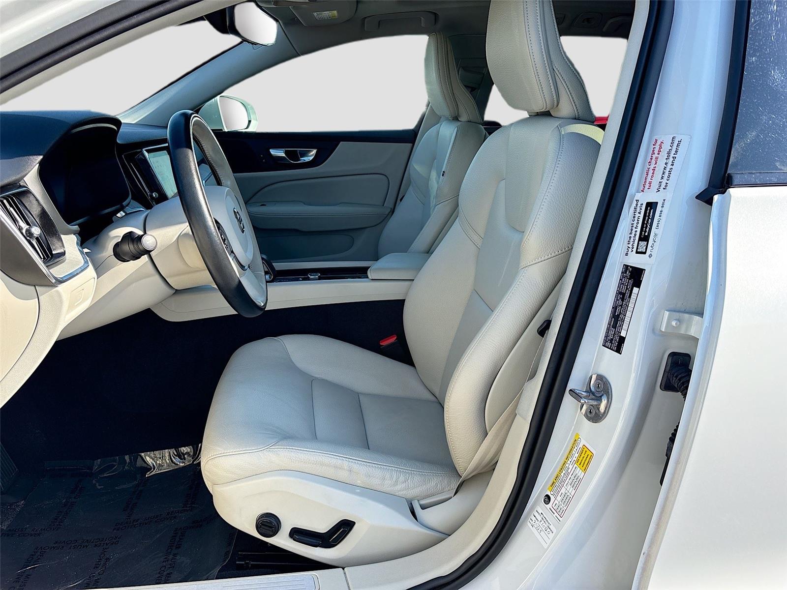 2025 Volvo V60 Cross Country Plus