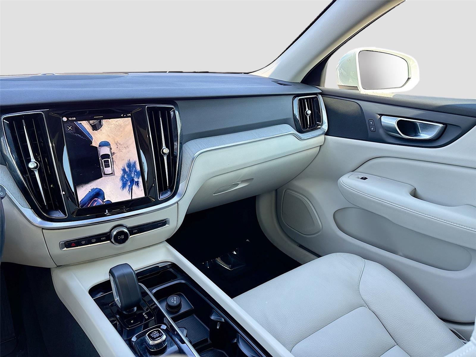 2025 Volvo V60 Cross Country Plus