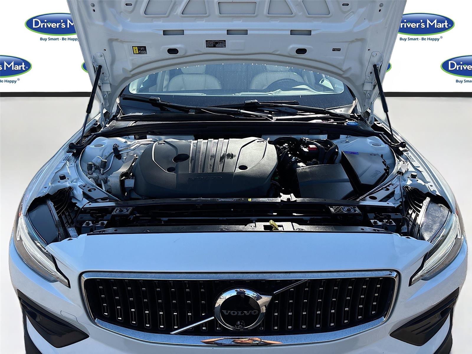 2025 Volvo V60 Cross Country Plus