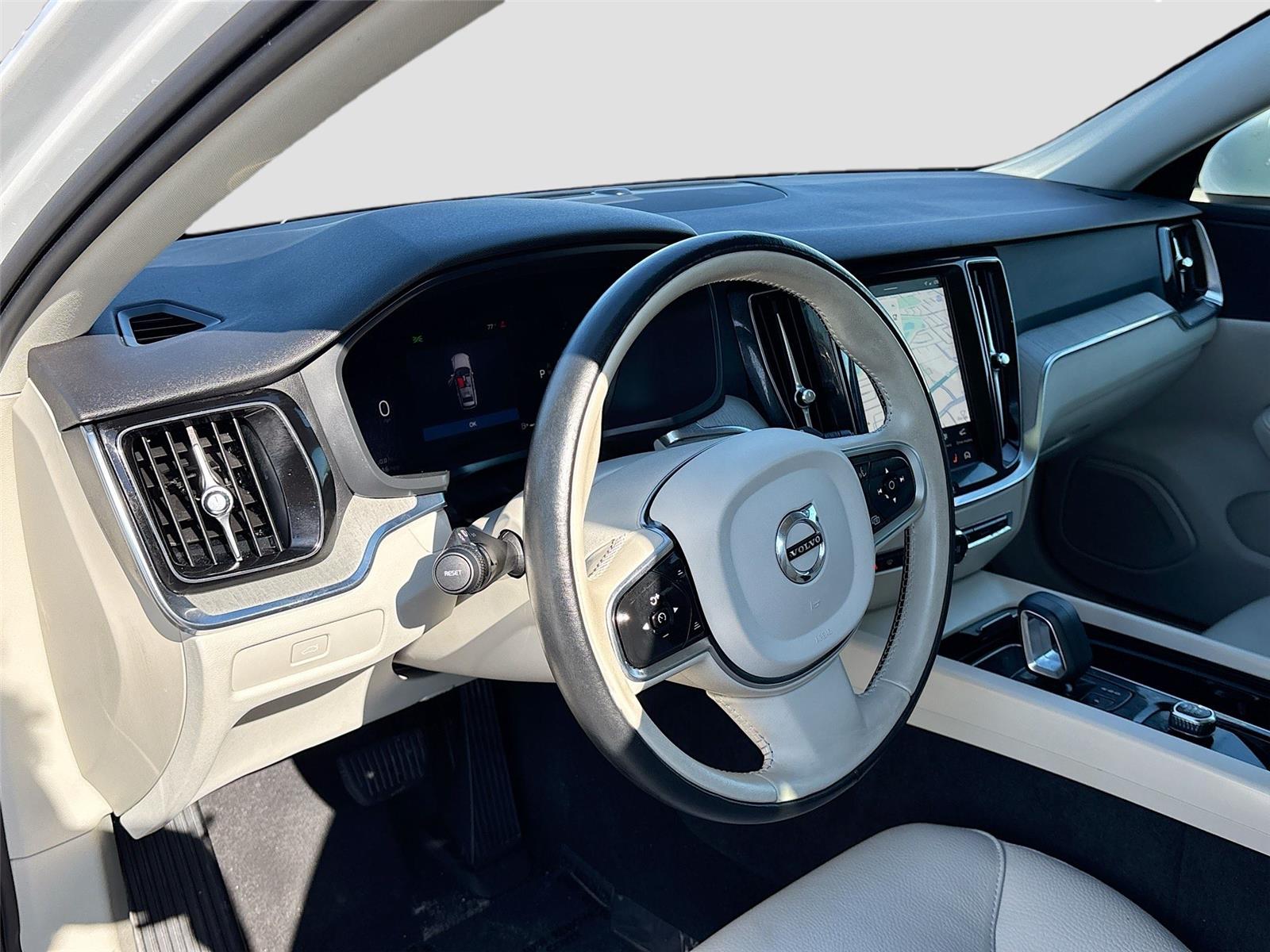 2025 Volvo V60 Cross Country Plus