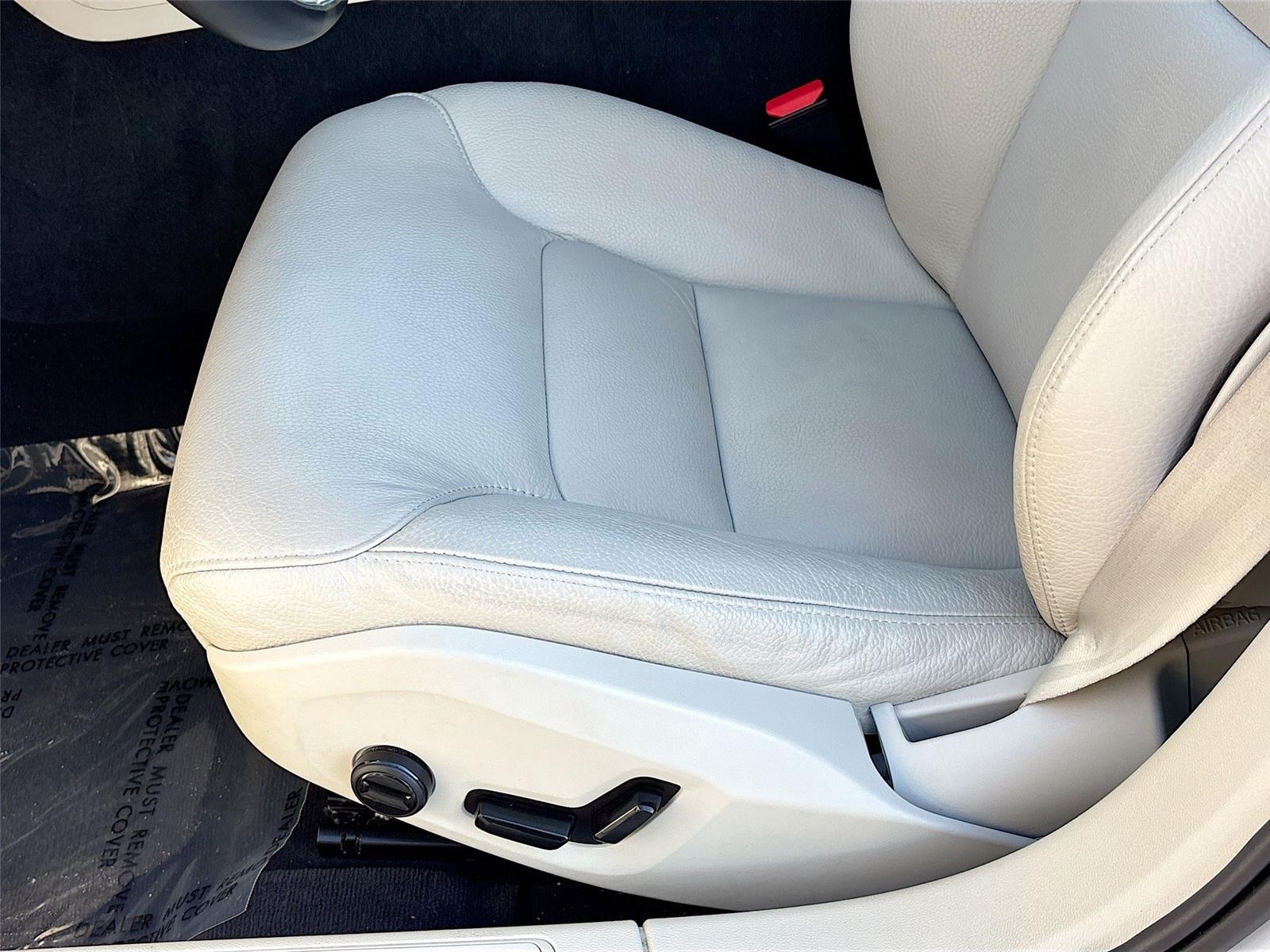 2025 Volvo V60 Cross Country Plus