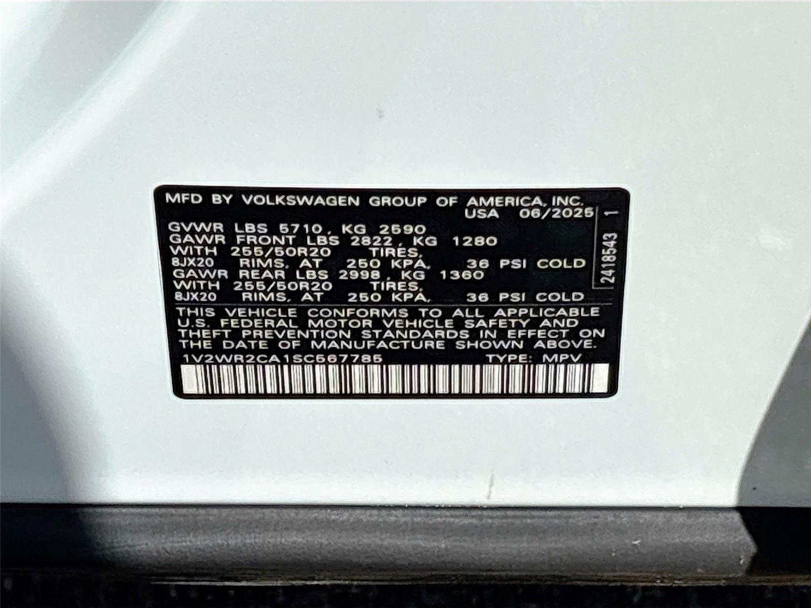 2025 Volkswagen Atlas 2.0T SE w/Technology