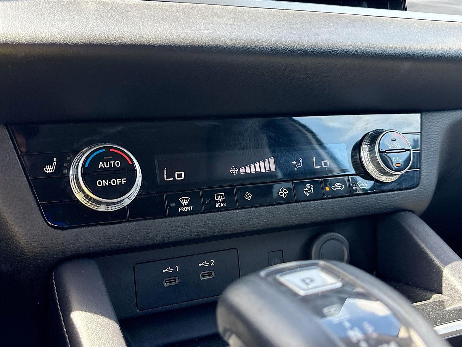 2025 MITSUBISHI OUTLANDER SE/DI